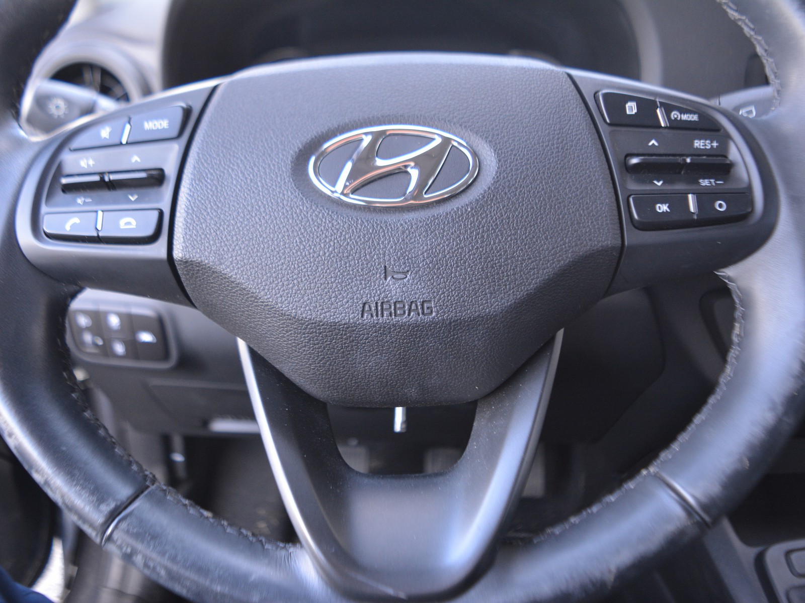 16 - Hyundai i10 1.0 mpi advanced plus pack