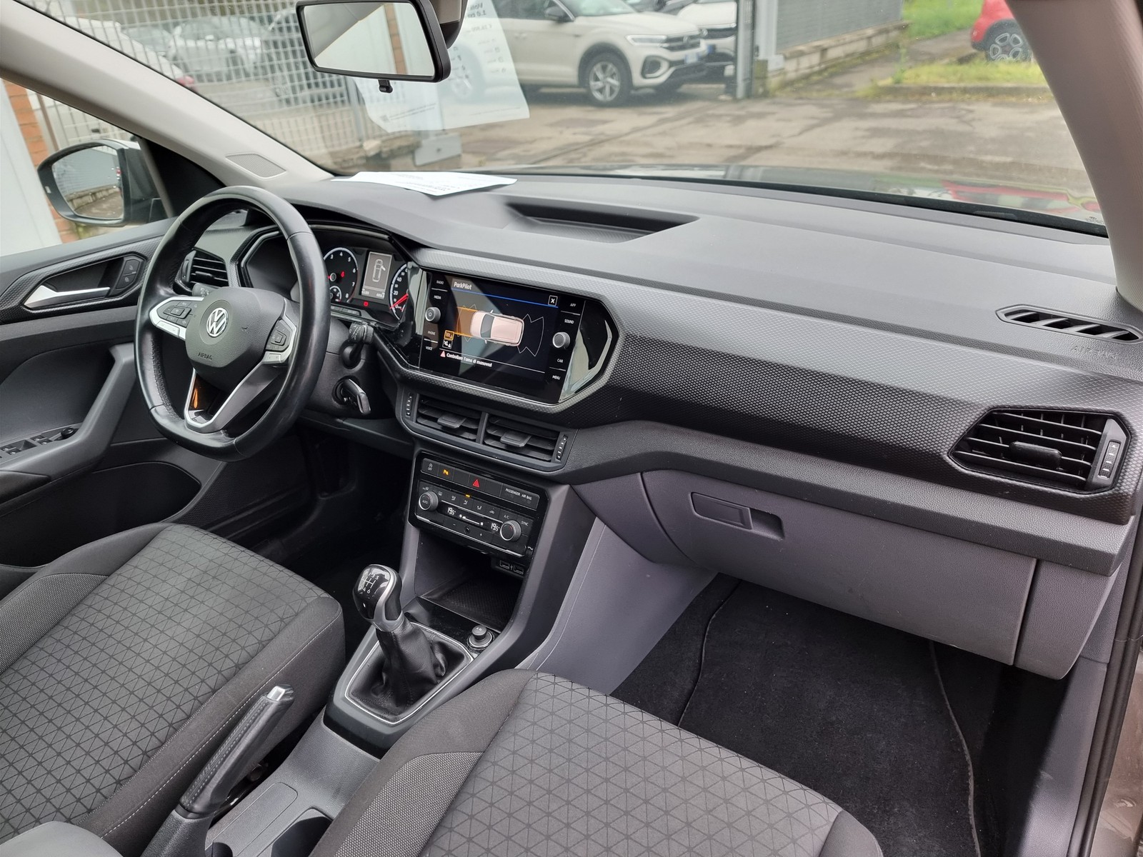 11 - Volkswagen T-Cross 1.0 tsi first edition