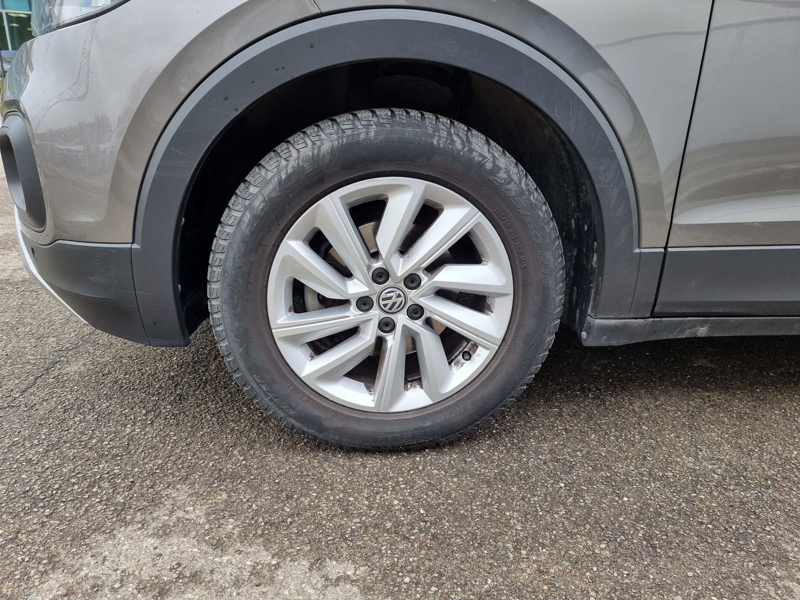 5 - Volkswagen T-Cross 1.0 tsi first edition