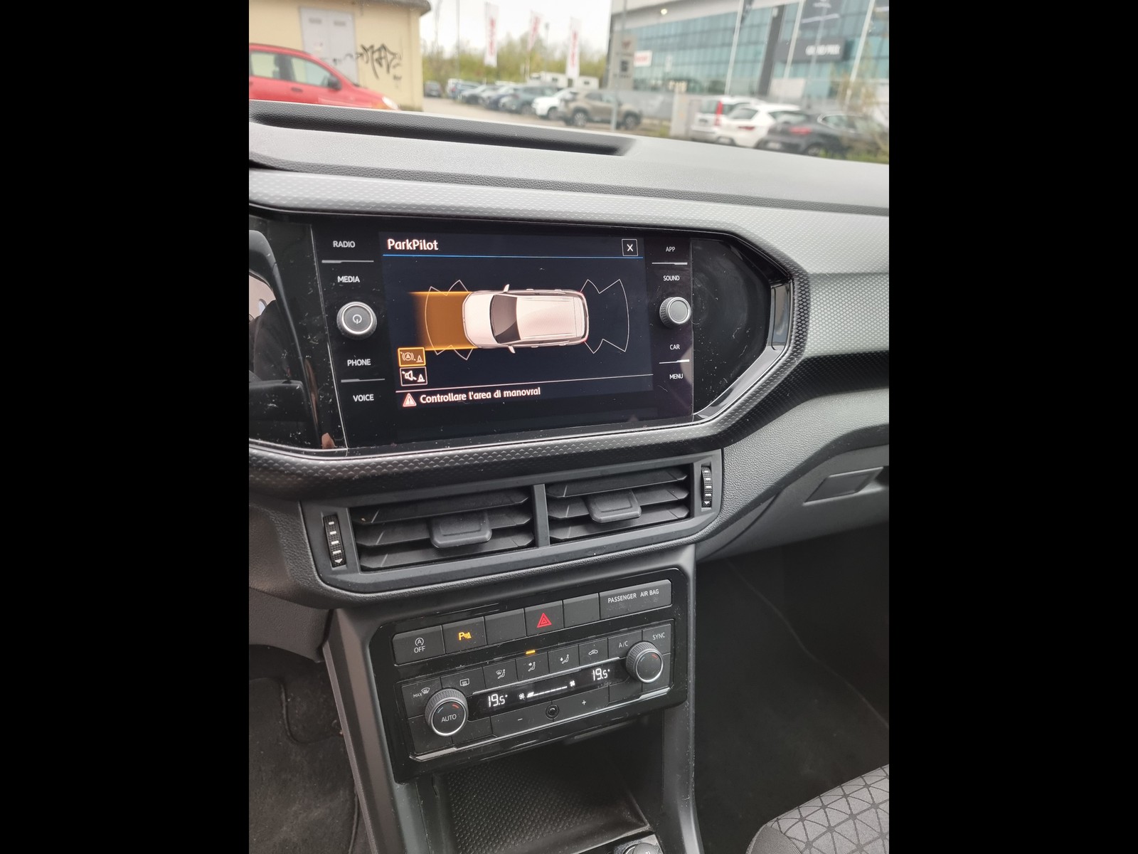 9 - Volkswagen T-Cross 1.0 tsi first edition