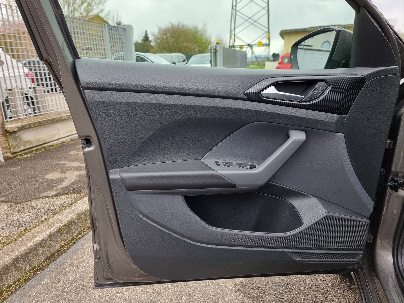 10 - Volkswagen T-Cross 1.0 tsi first edition