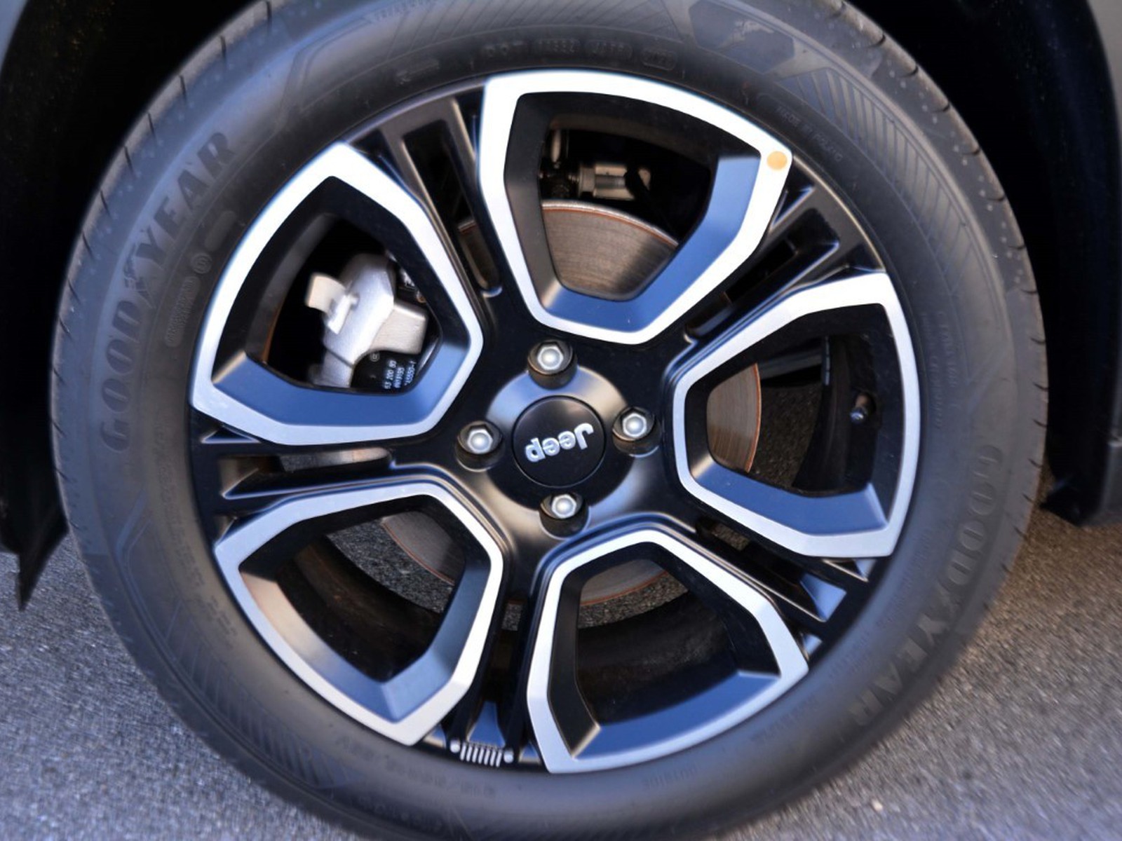 15 - Jeep Avenger 1.2 turbo e-hybrid mhev 110cv summit fwd edct6