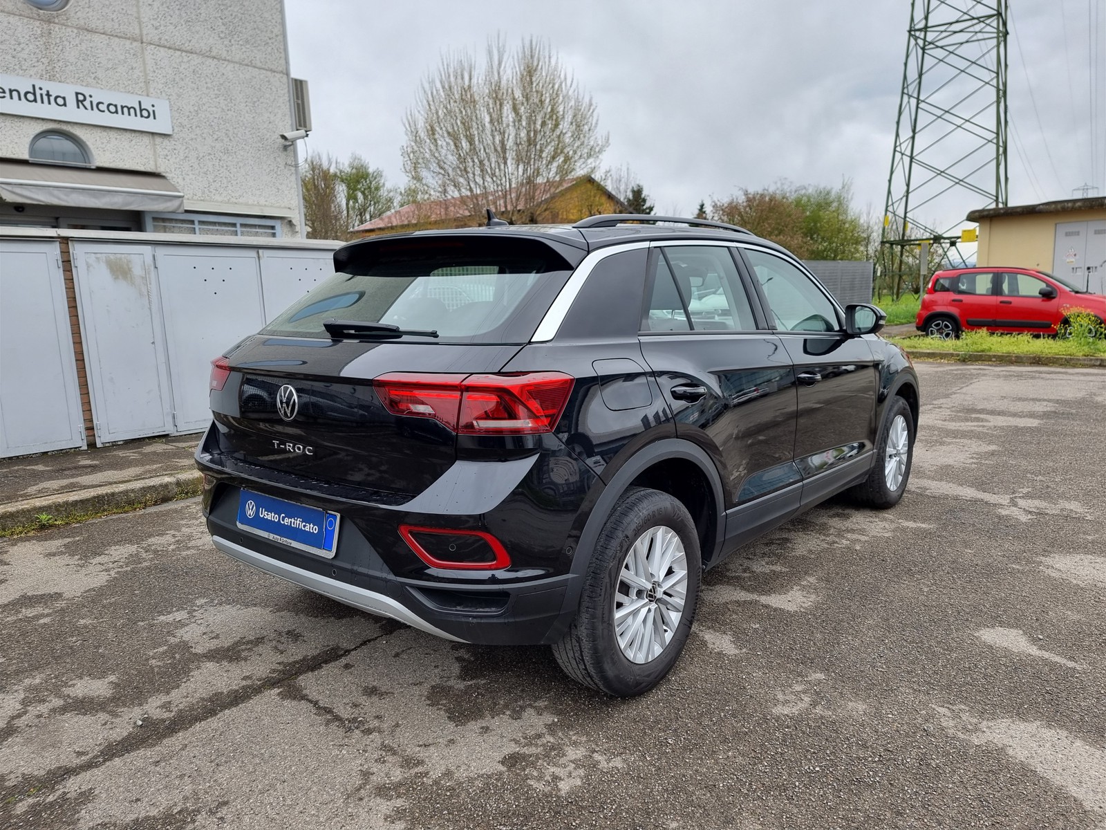 3 - Volkswagen T-Roc 1.0 tsi 110cv life