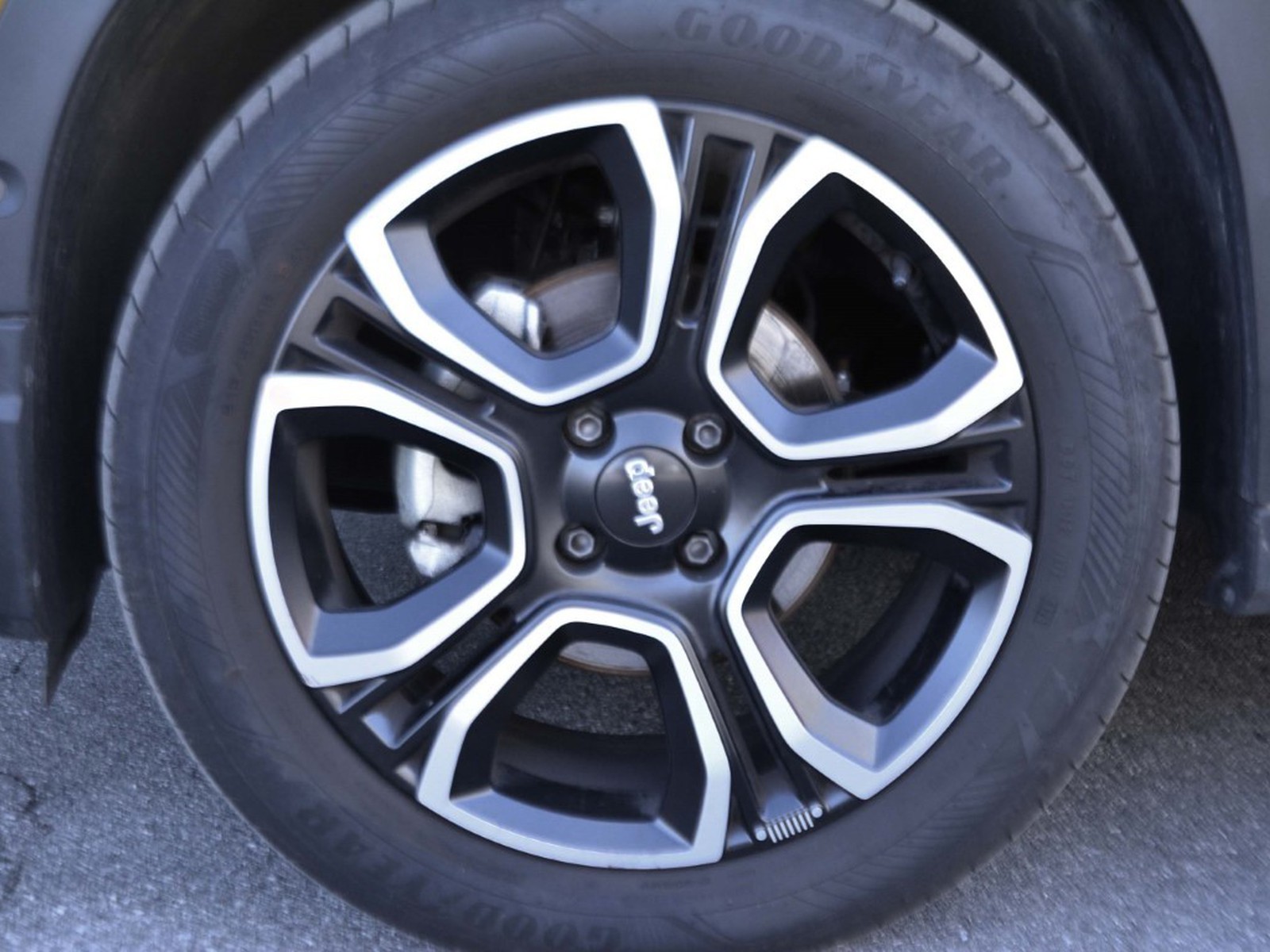 14 - Jeep Avenger 1.2 turbo 100cv summit fwd