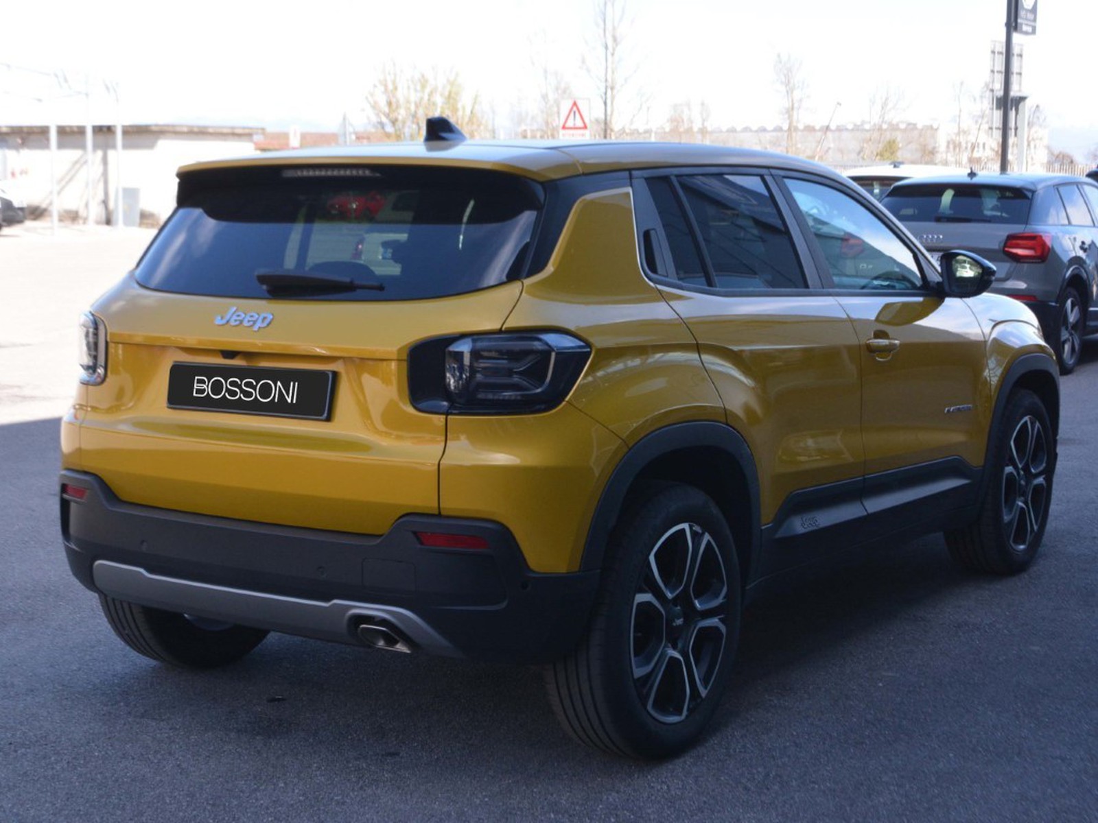 3 - Jeep Avenger 1.2 turbo 100cv summit fwd