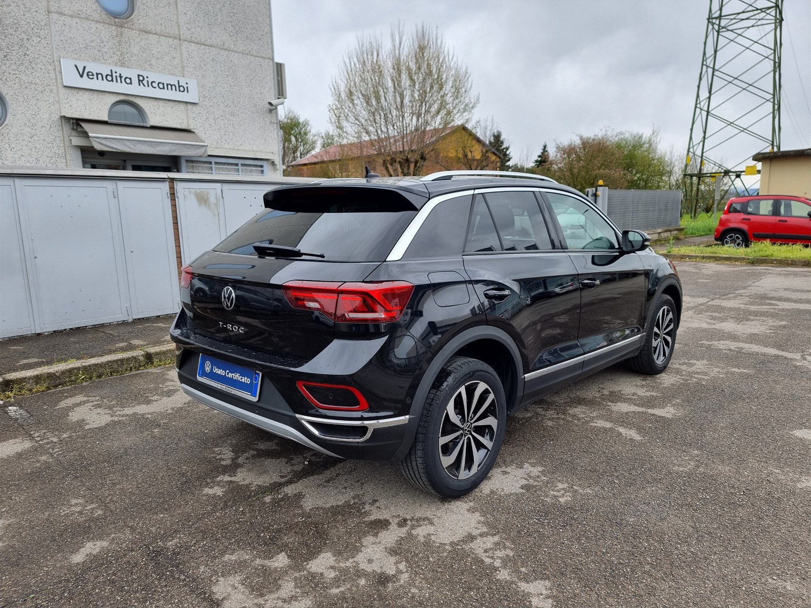 3 - Volkswagen T-Roc 1.0 tsi 110cv style
