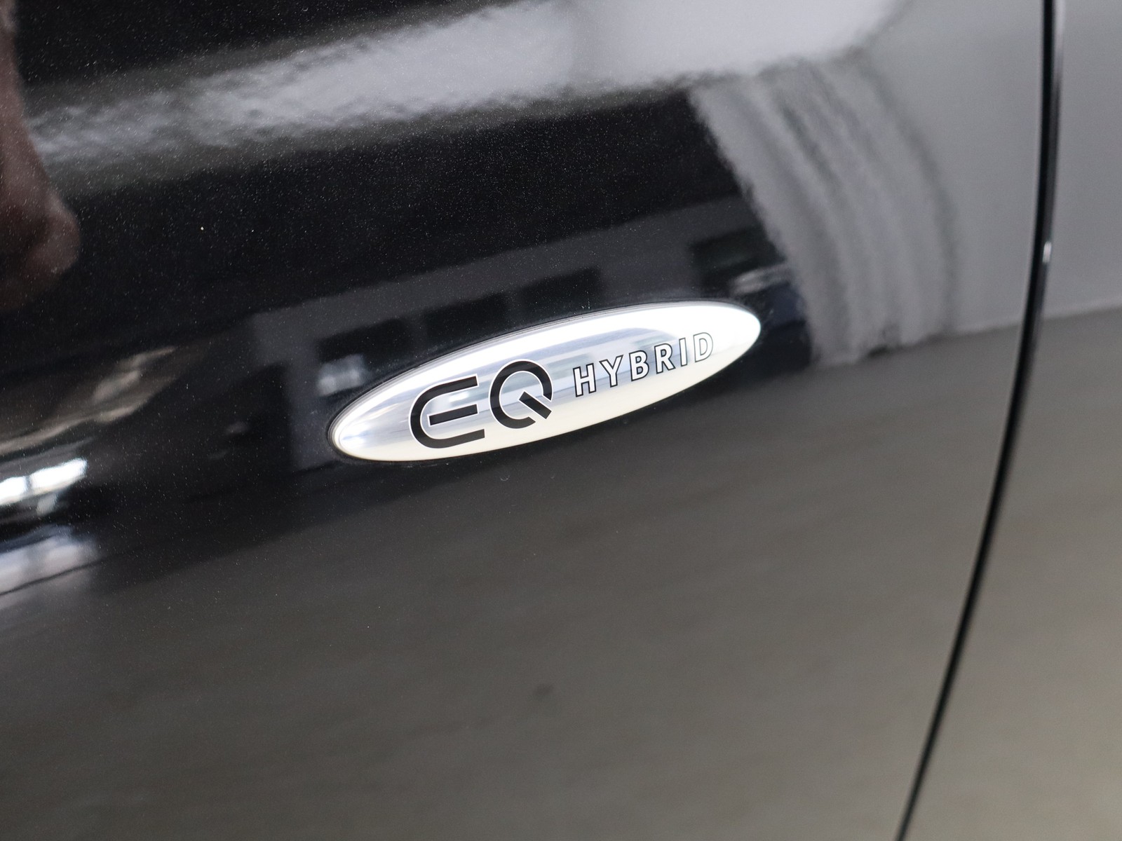 17 - Mercedes GLC suv 300 de plug in hybrid amg line advanced tech 4matic 9g-tronic