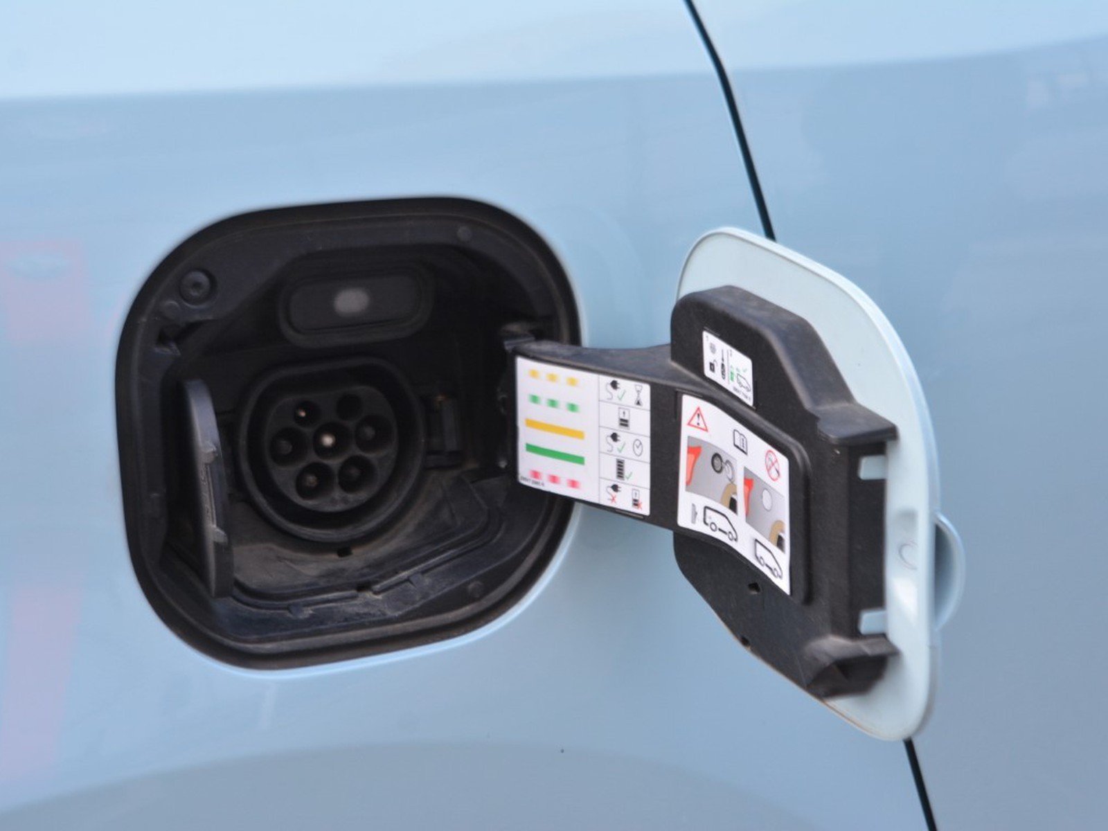 14 - Renault Twingo 22 kwh zen