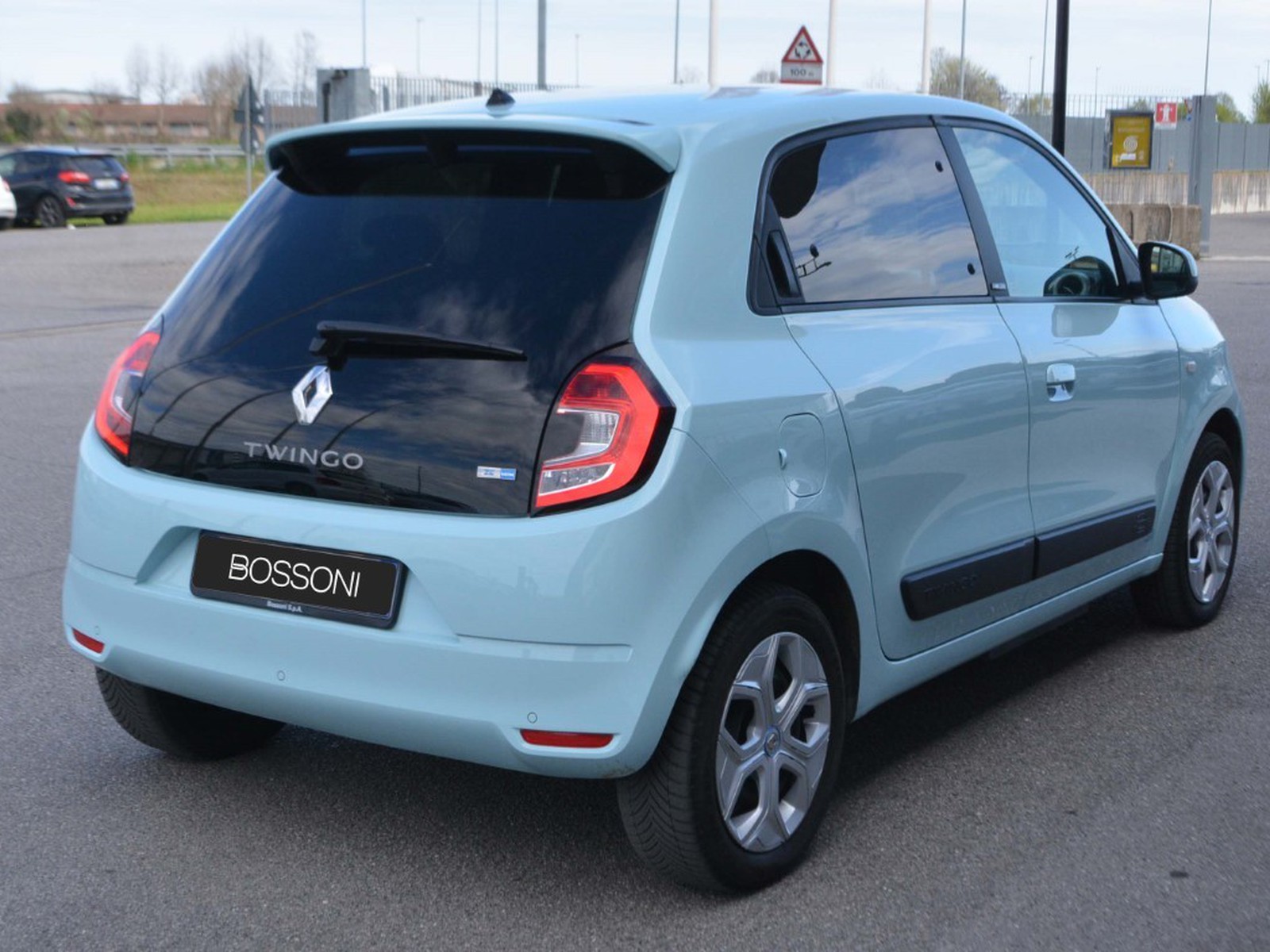 3 - Renault Twingo 22 kwh zen