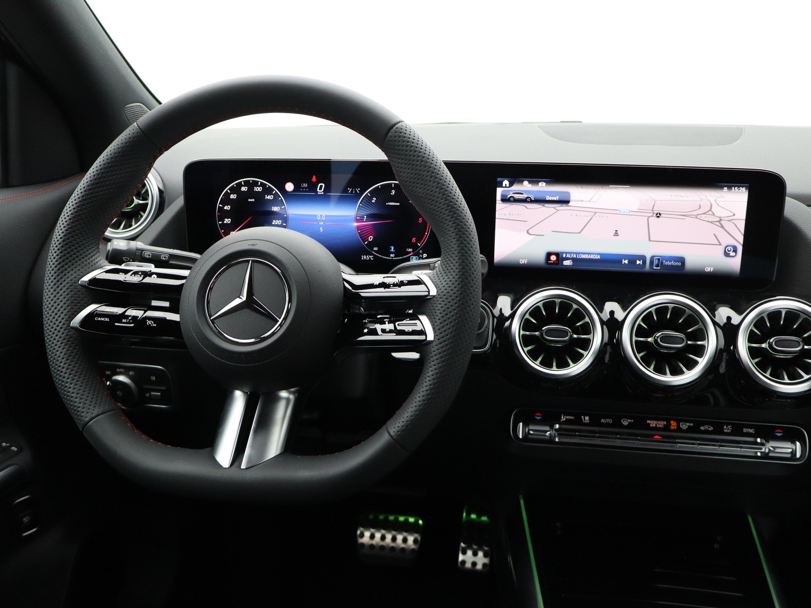 12 - Mercedes GLA 200 d amg line premium 4matic 8g-dct