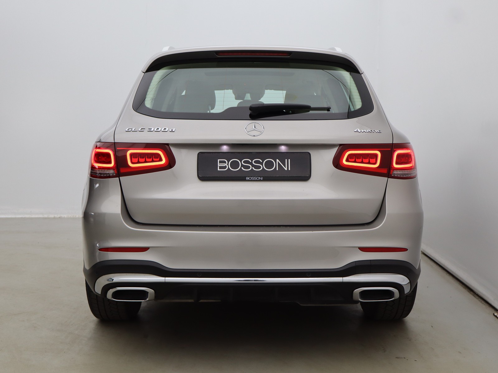 6 - Mercedes GLC suv 300 d premium plus 4matic 9g-tronic plus