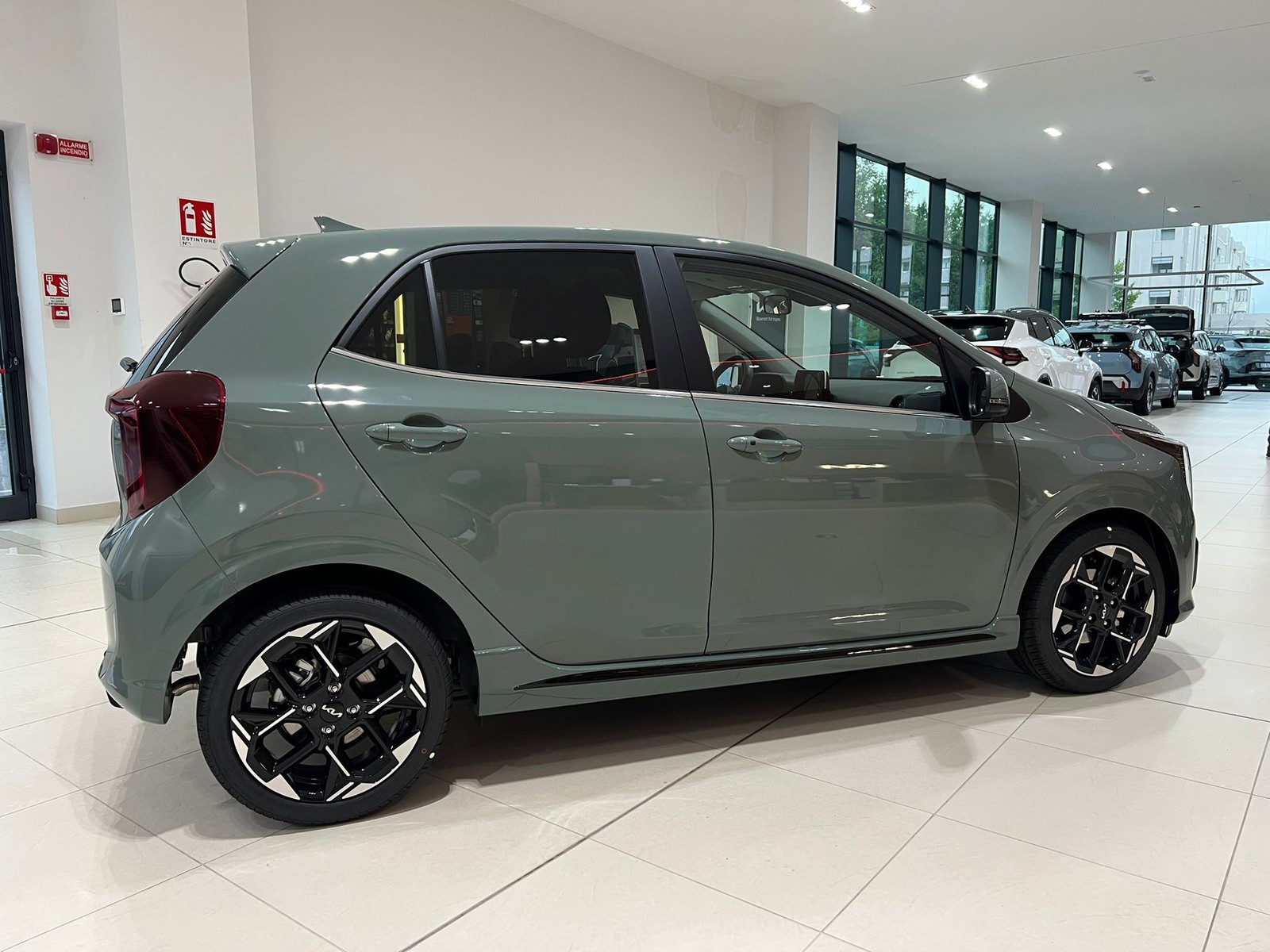 4 - Kia Picanto 1.0 gdi gt-line