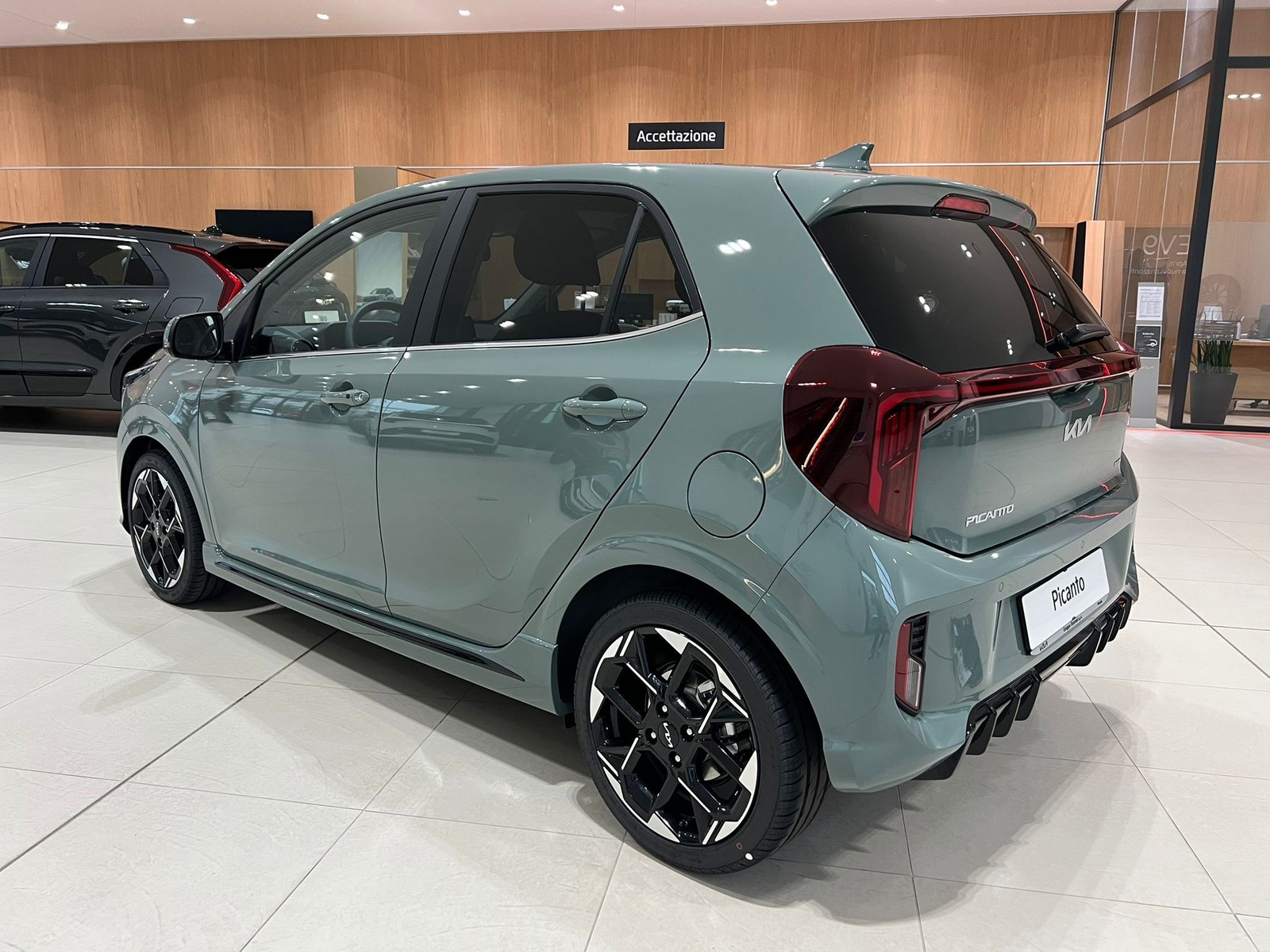 6 - Kia Picanto 1.0 gdi gt-line