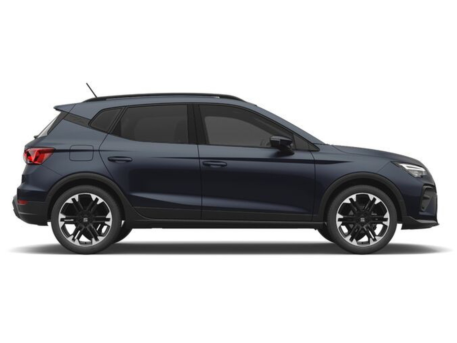 4 - Seat Arona 1.0 ecotsi 95cv black edition