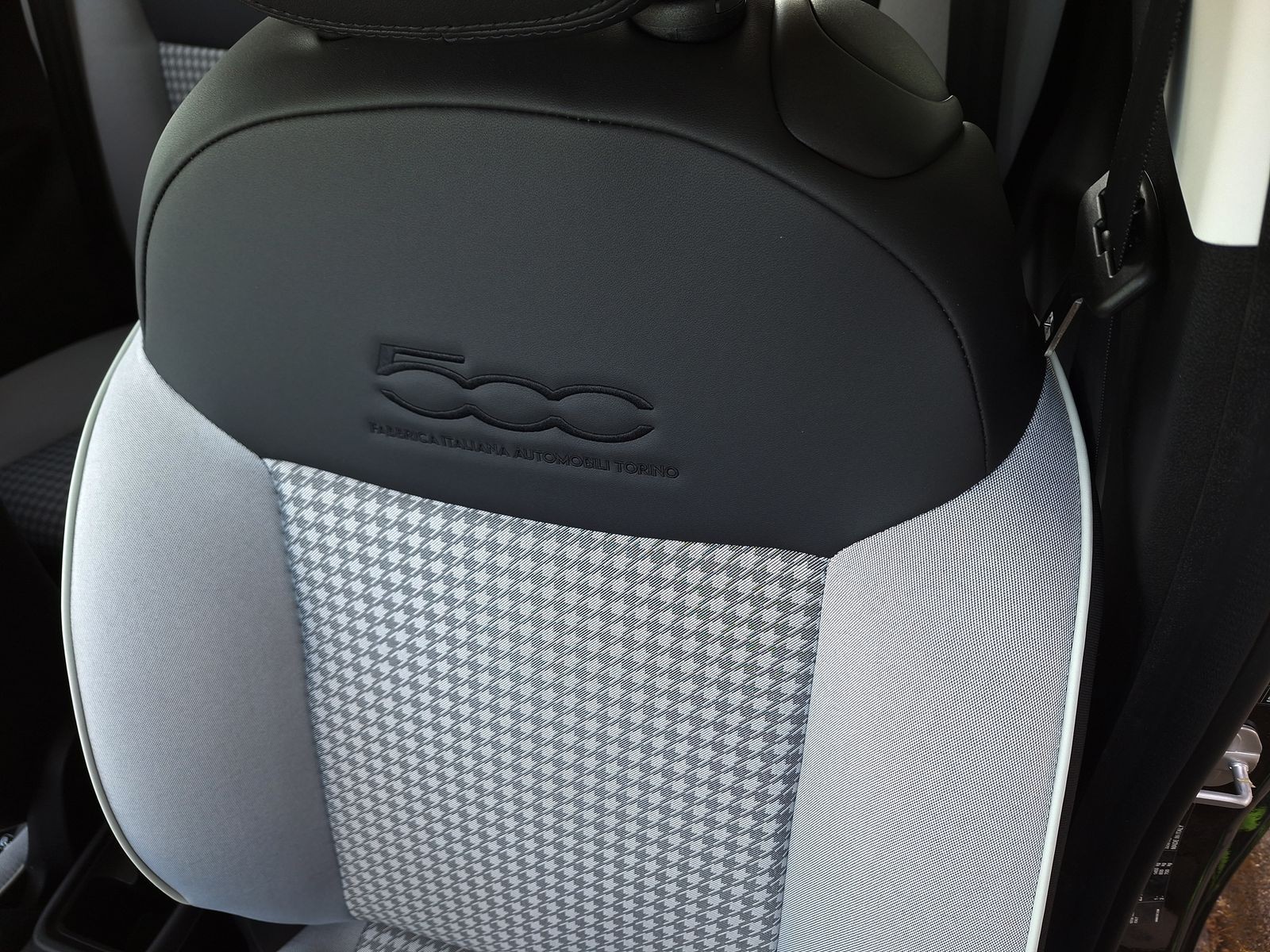 22 - Fiat 500 1.0 hybrid torino