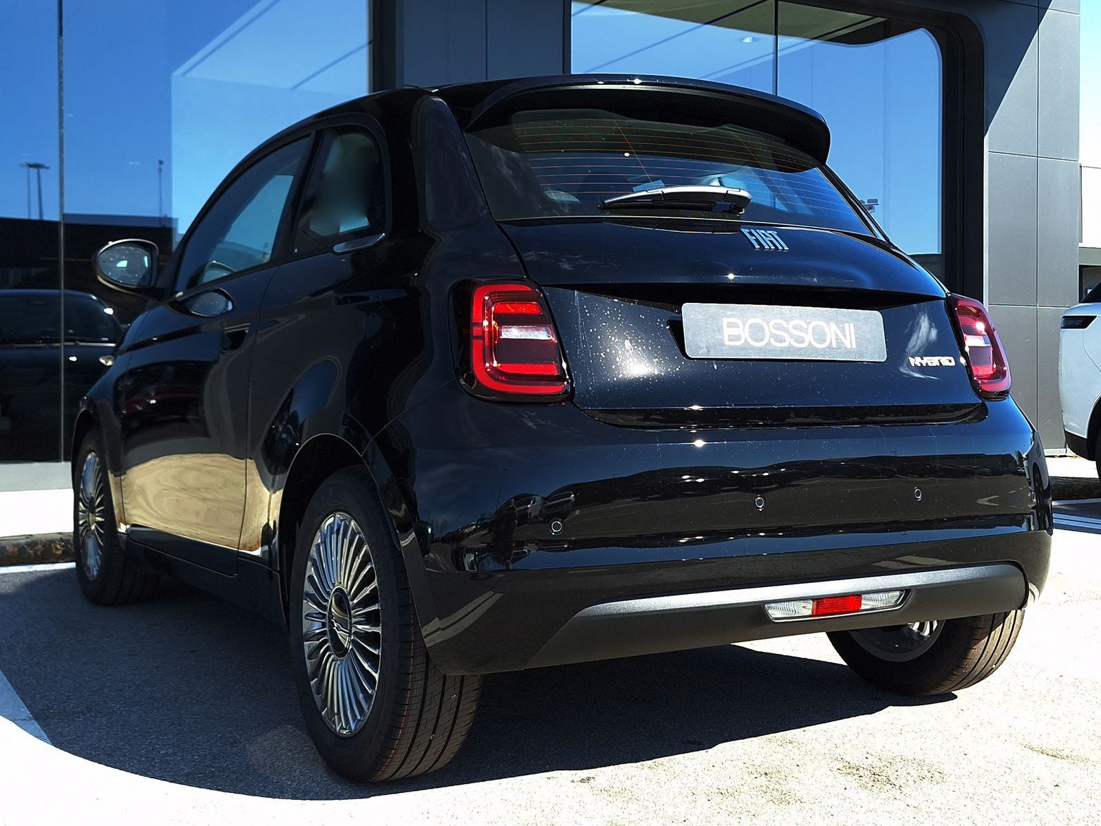 6 - Fiat 500 1.0 hybrid torino