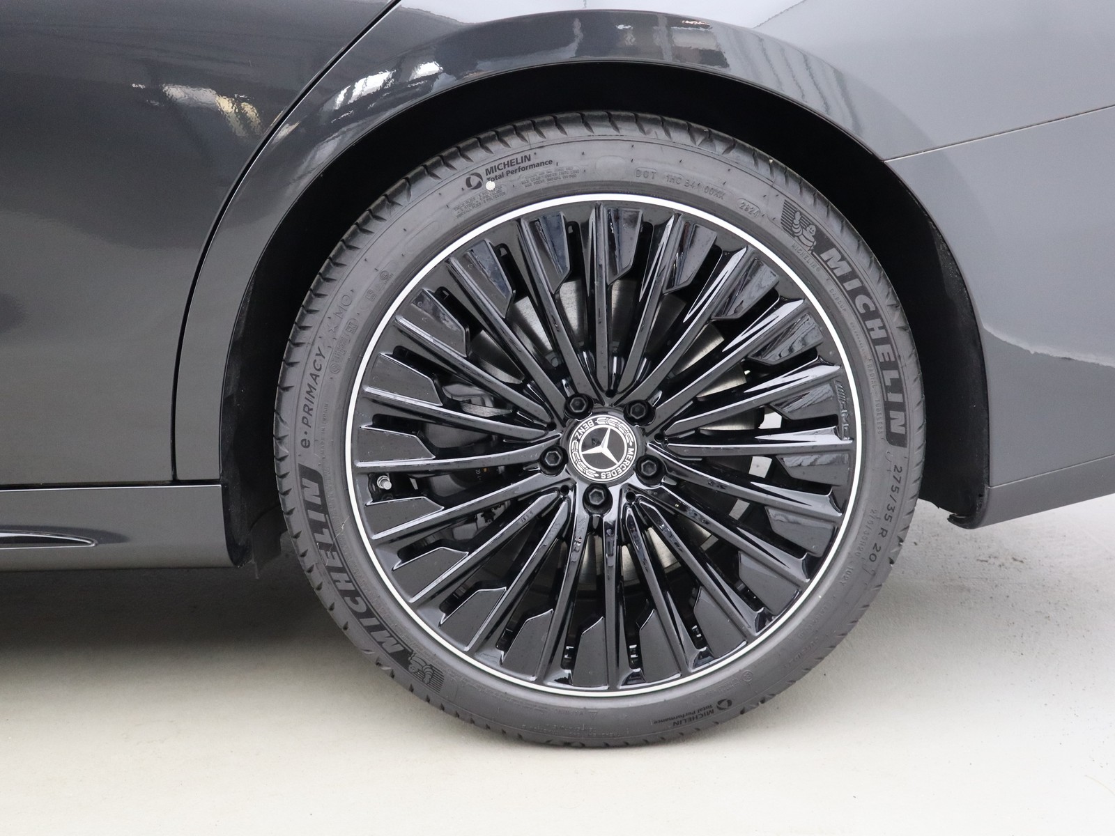 4 - Mercedes Classe E berlina 300 de plug in hybrid amg line premium 4matic 9g-tronic