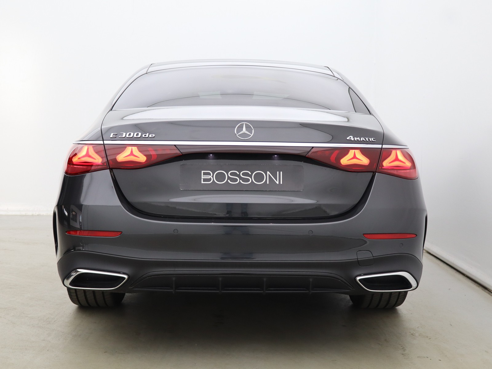 6 - Mercedes Classe E berlina 300 de plug in hybrid amg line premium 4matic 9g-tronic