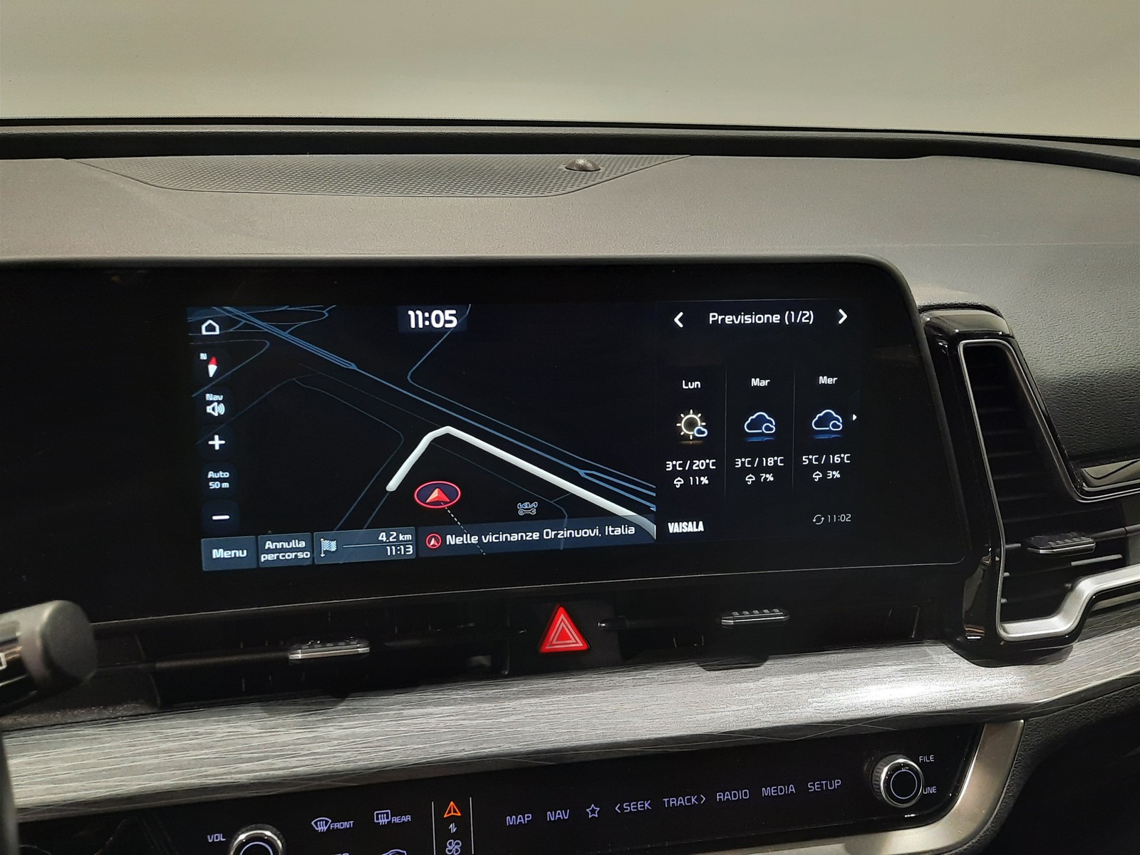 11 - Kia Sportage 1.6 t-gdi mhev business imt