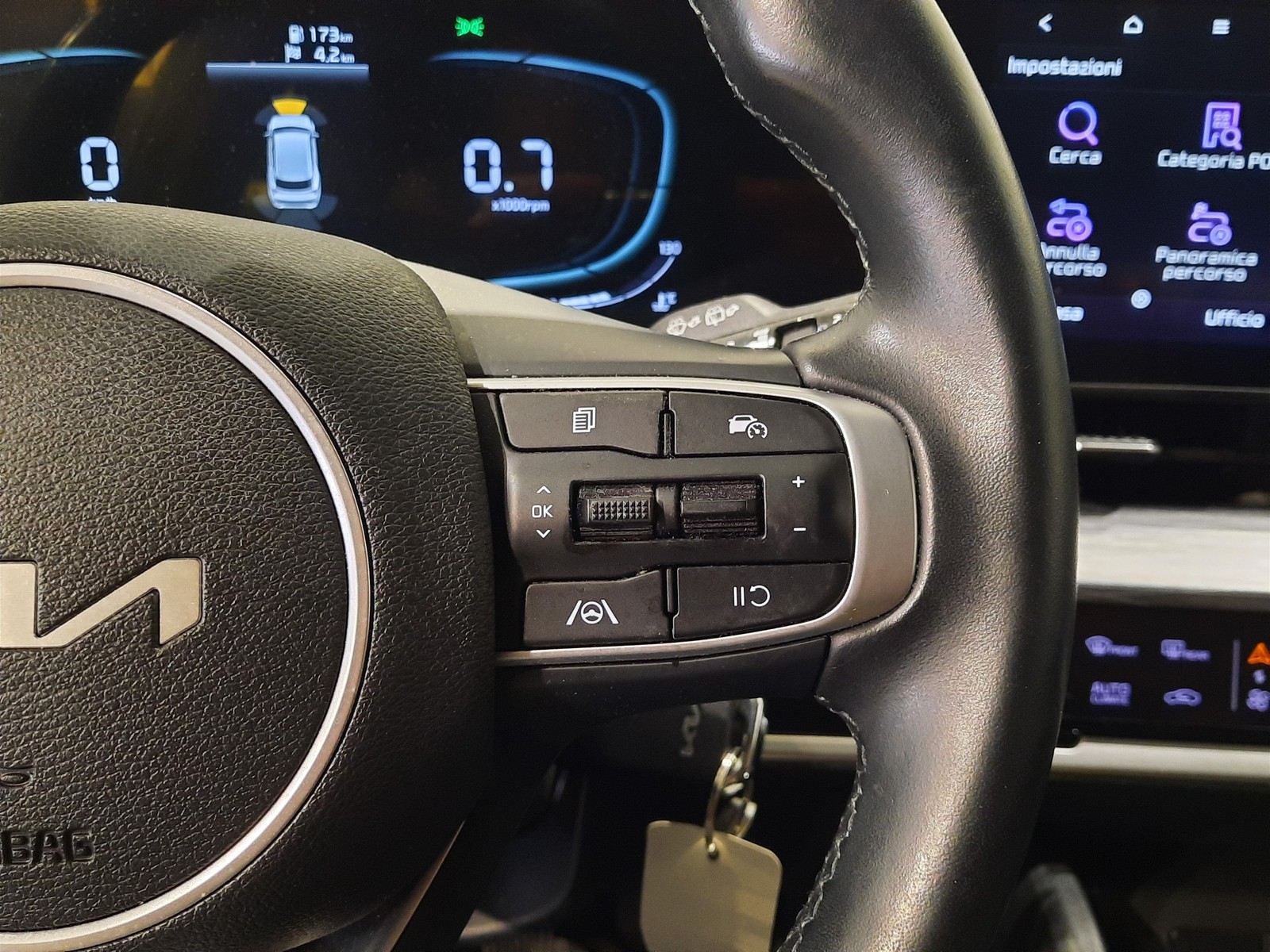 14 - Kia Sportage 1.6 t-gdi mhev business imt