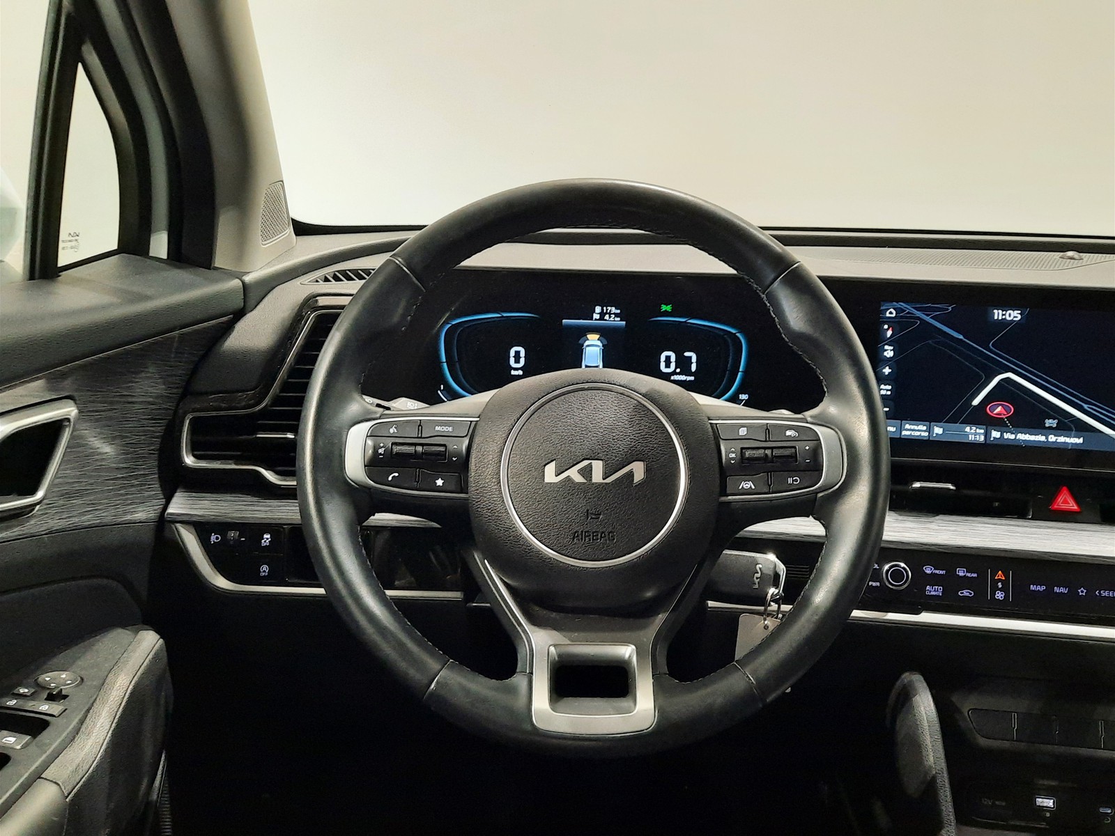 8 - Kia Sportage 1.6 t-gdi mhev business imt