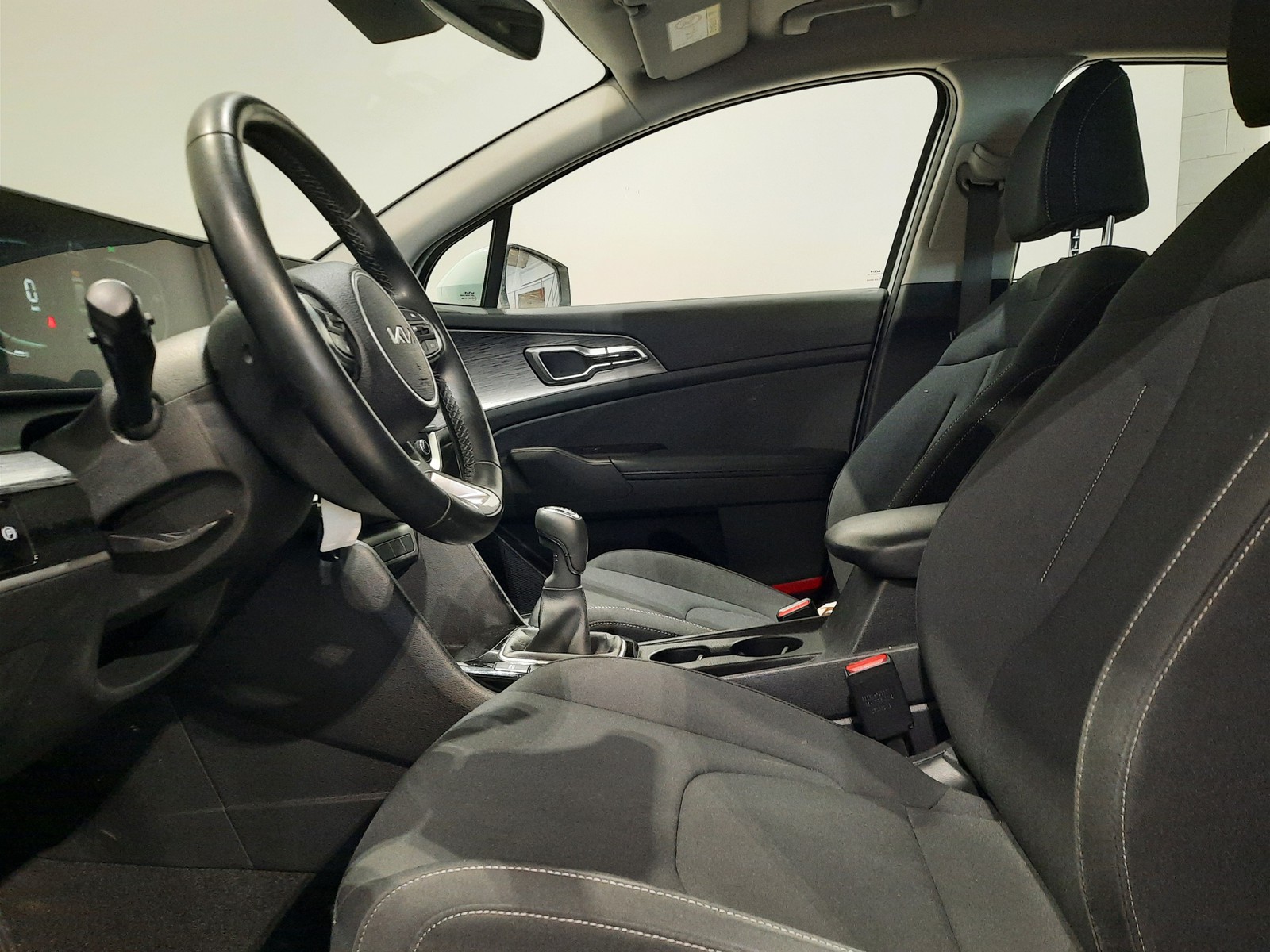 9 - Kia Sportage 1.6 t-gdi mhev business imt