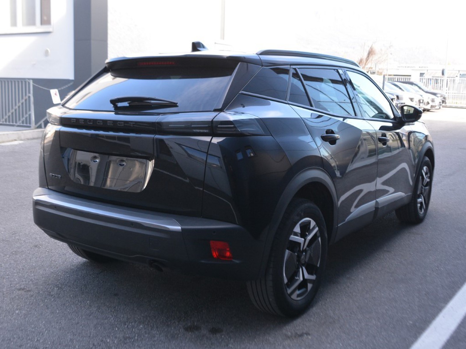 3 - Peugeot 2008 1.2 puretech 100cv allure s&s