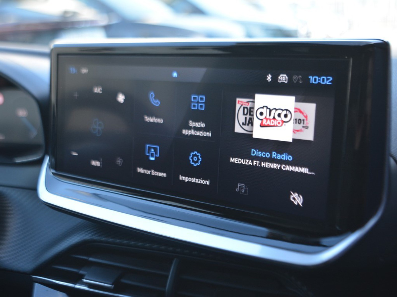 10 - Peugeot 2008 1.2 puretech 100cv allure s&s