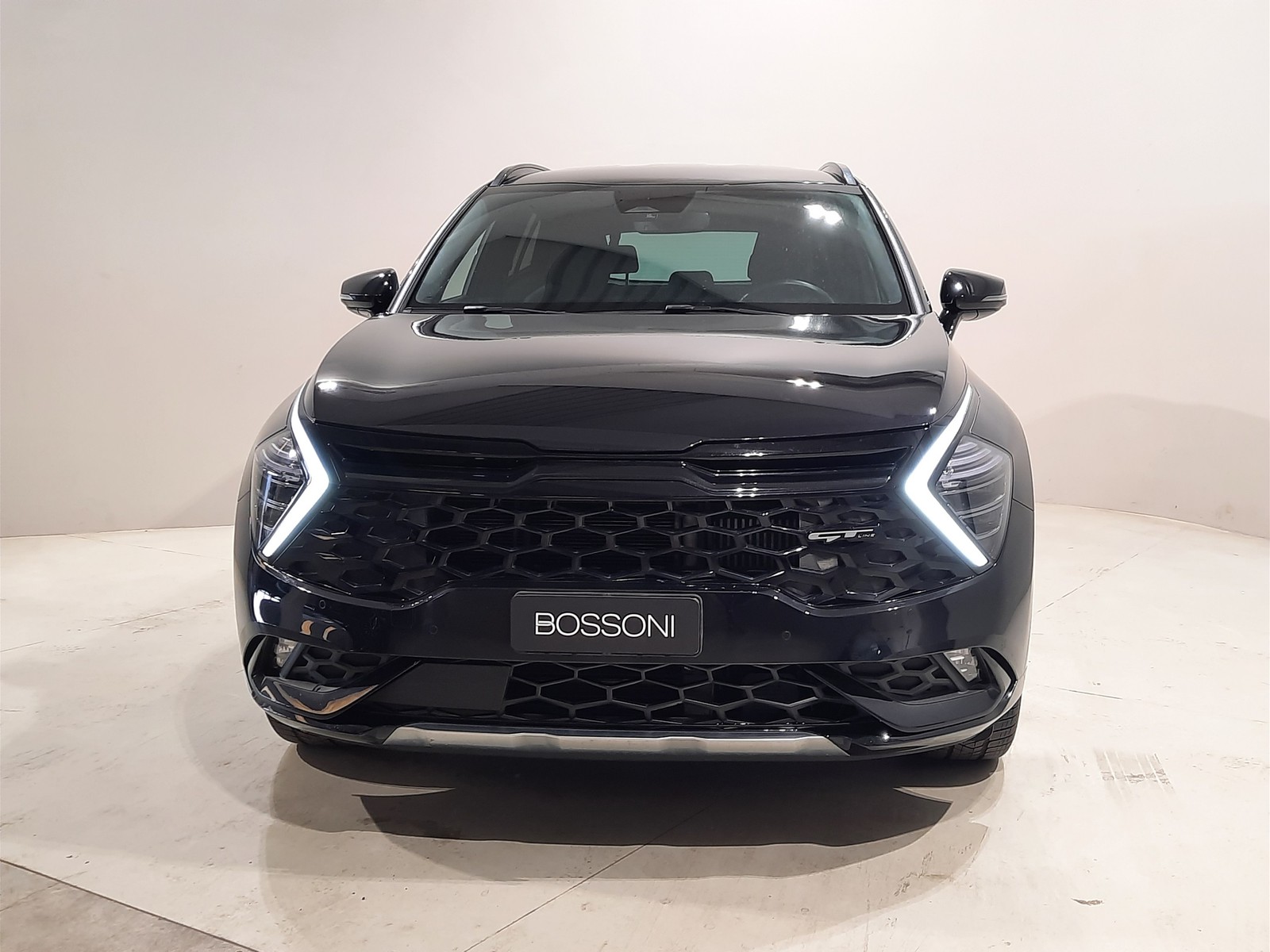 2 - Kia Sportage 1.6 t-gdi hev gt-line at6