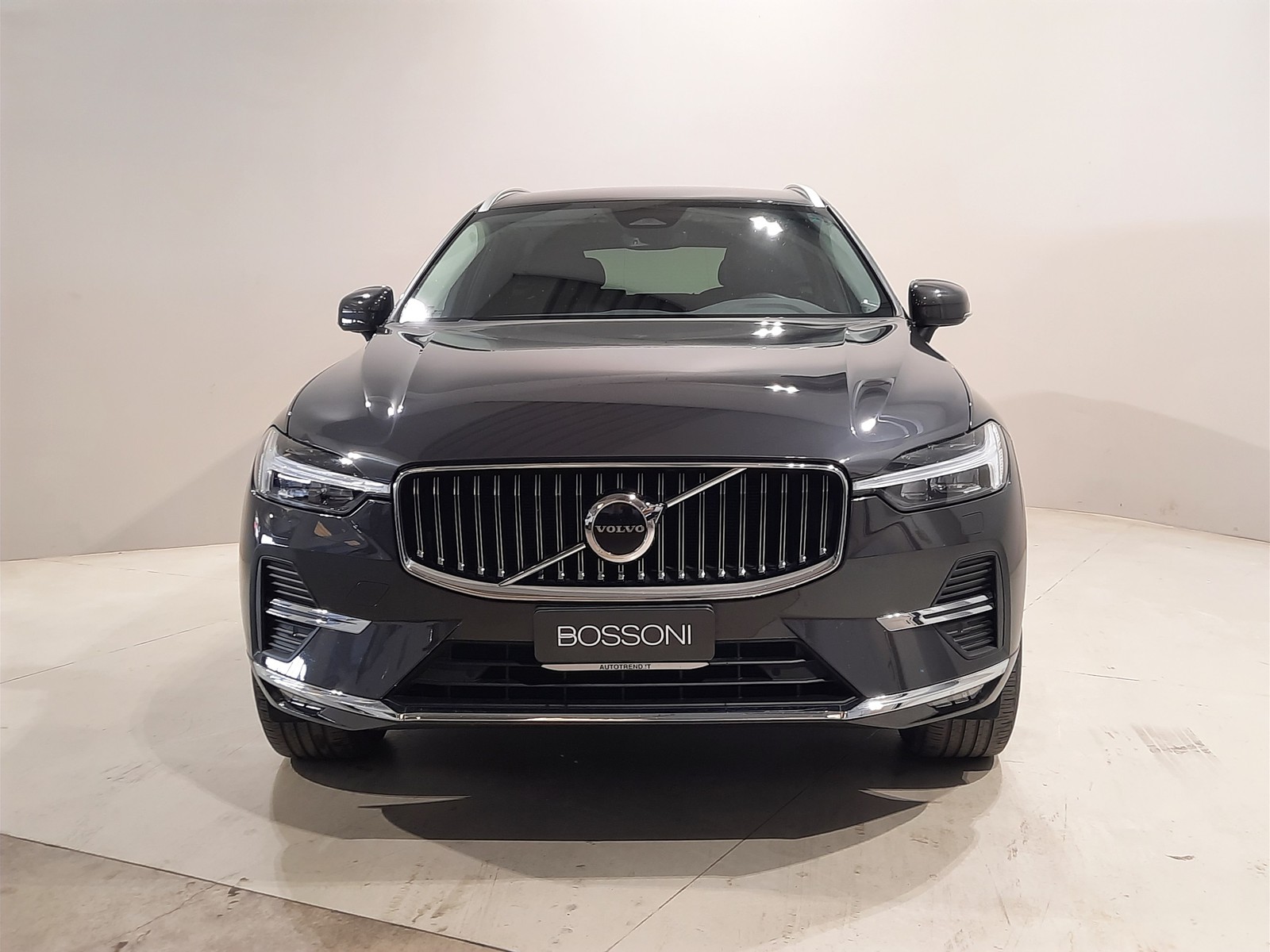 2 - Volvo XC60 2.0 b4 plus bright automatico