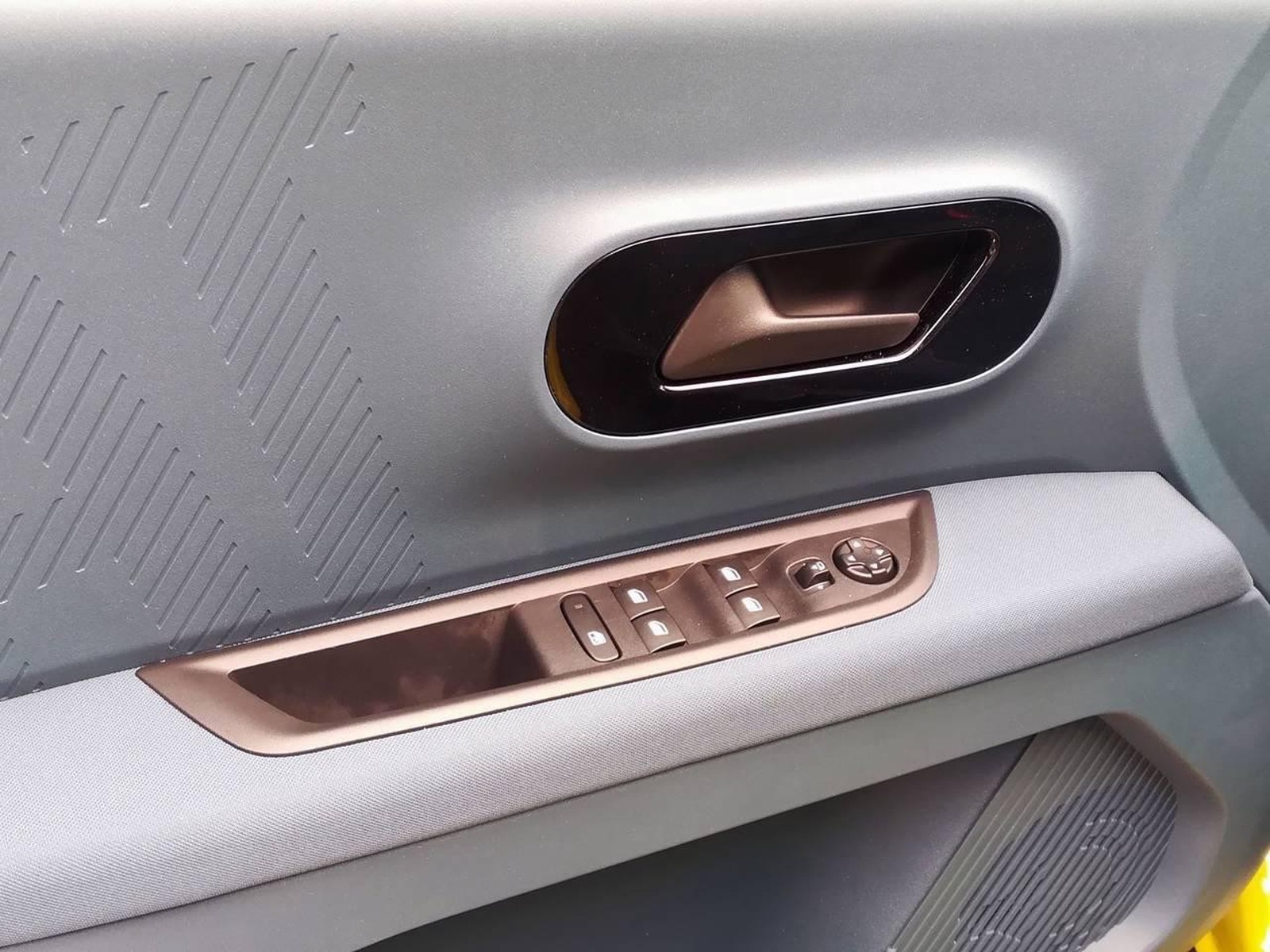 11 - Fiat Grande Panda 44 kwh la prima