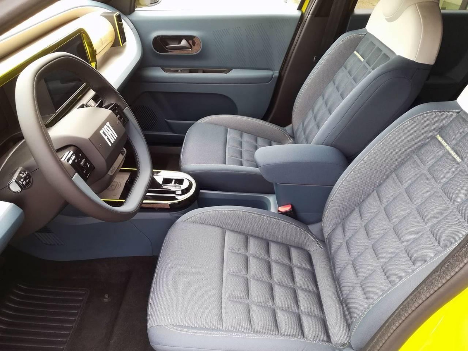 15 - Fiat Grande Panda 44 kwh la prima