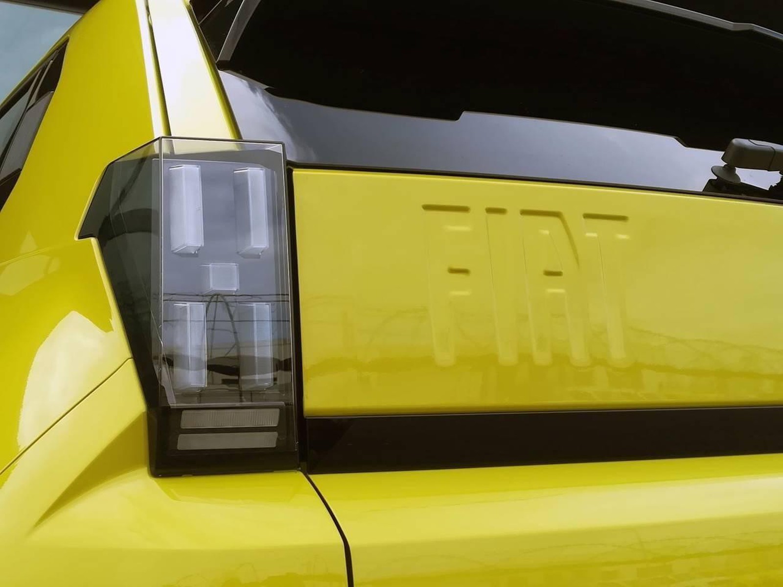 22 - Fiat Grande Panda 44 kwh la prima