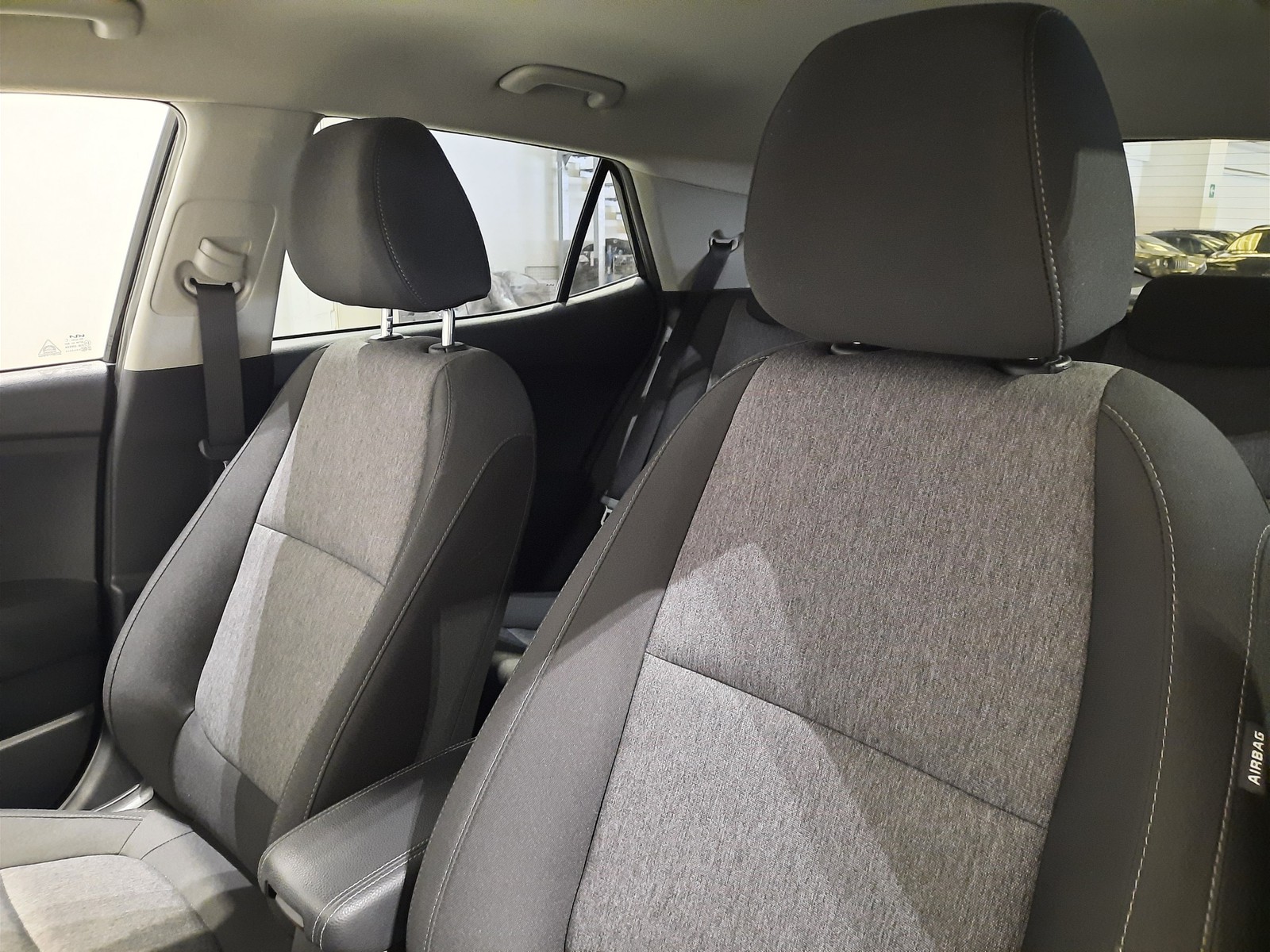 18 - Kia Stonic 1.2 mpi 79cv style