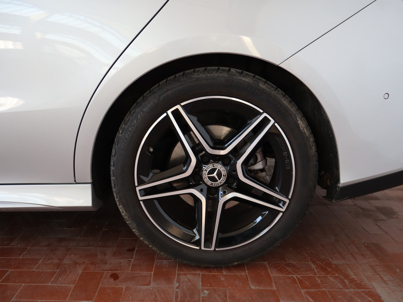 4 - Mercedes CLA coupe 200 amg line advanced plus 7g-dct