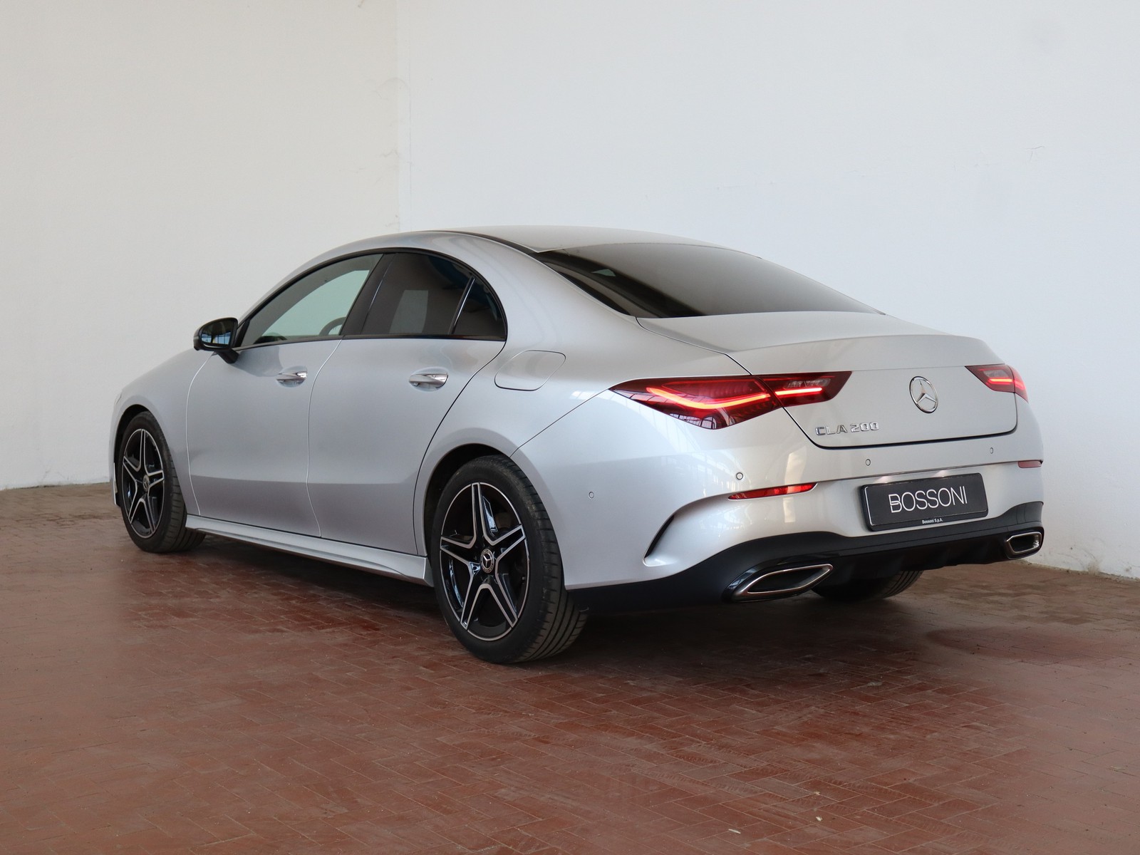 5 - Mercedes CLA coupe 200 amg line advanced plus 7g-dct