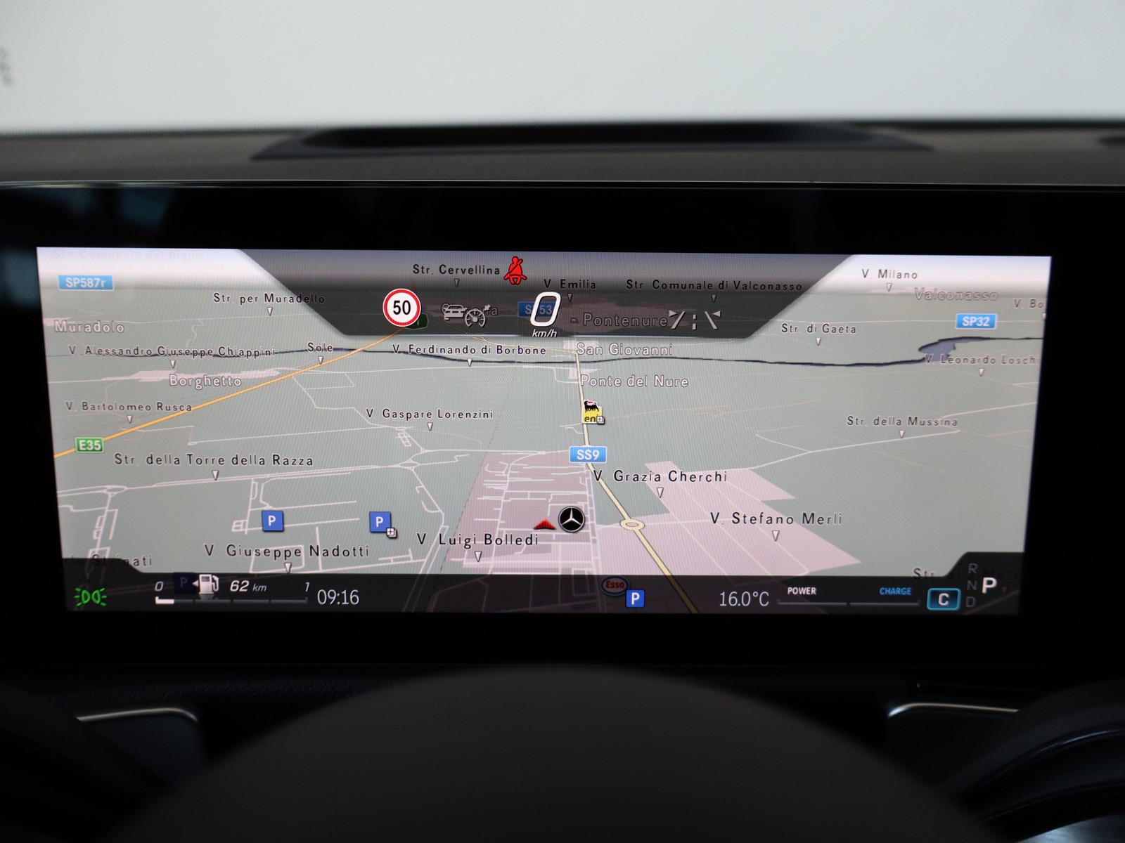 18 - Mercedes GLB 250 amg line premium plus 4matic 8g-dct