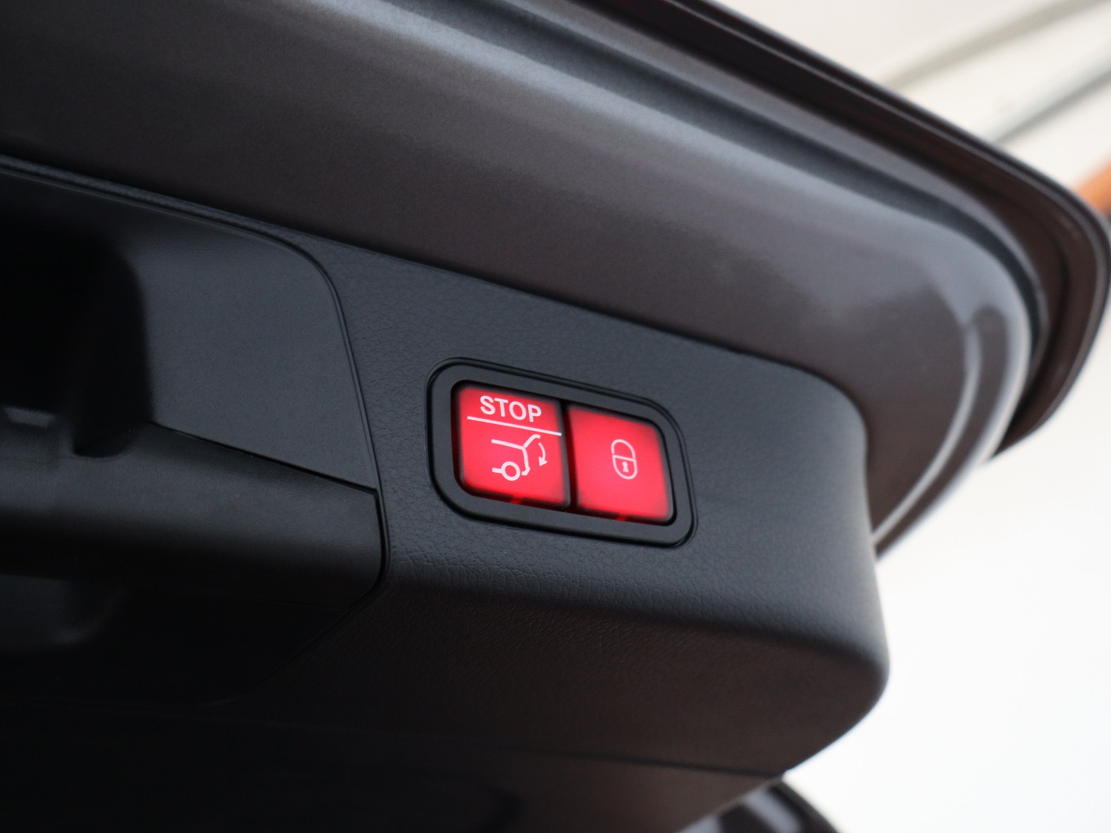 21 - Mercedes GLB 250 amg line premium plus 4matic 8g-dct