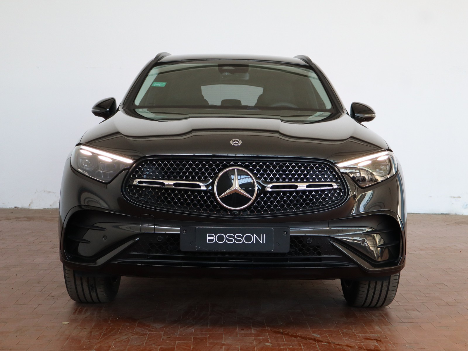 2 - Mercedes GLC suv 300 de plug in hybrid amg line advanced tech 4matic 9g-tronic