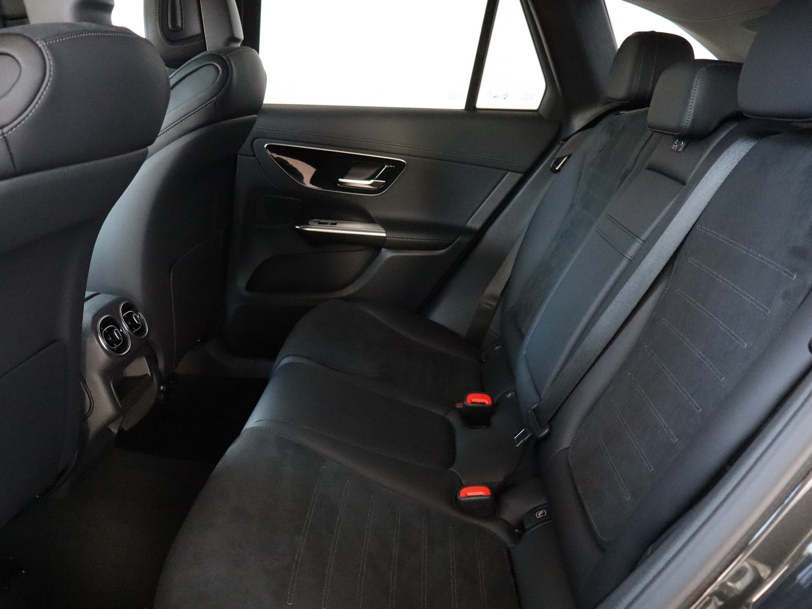8 - Mercedes GLC suv 300 de plug in hybrid amg line advanced tech 4matic 9g-tronic