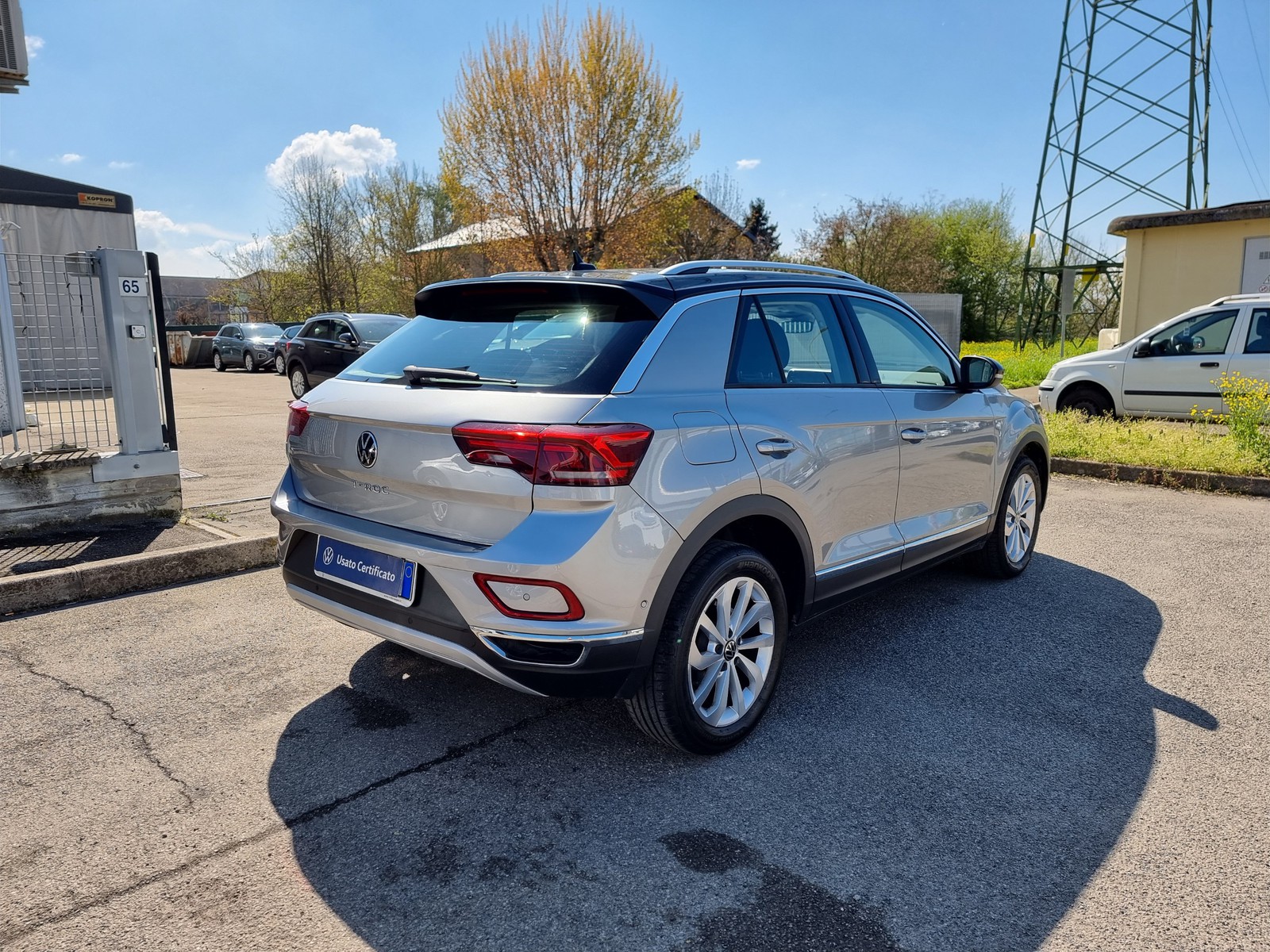 3 - Volkswagen T-Roc 1.0 tsi 115cv style