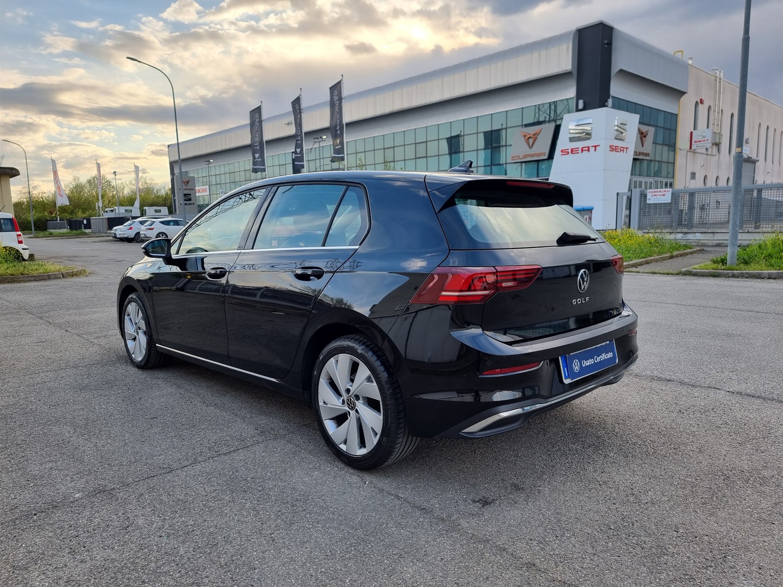 4 - Volkswagen Golf 2.0 tdi scr 150cv style dsg