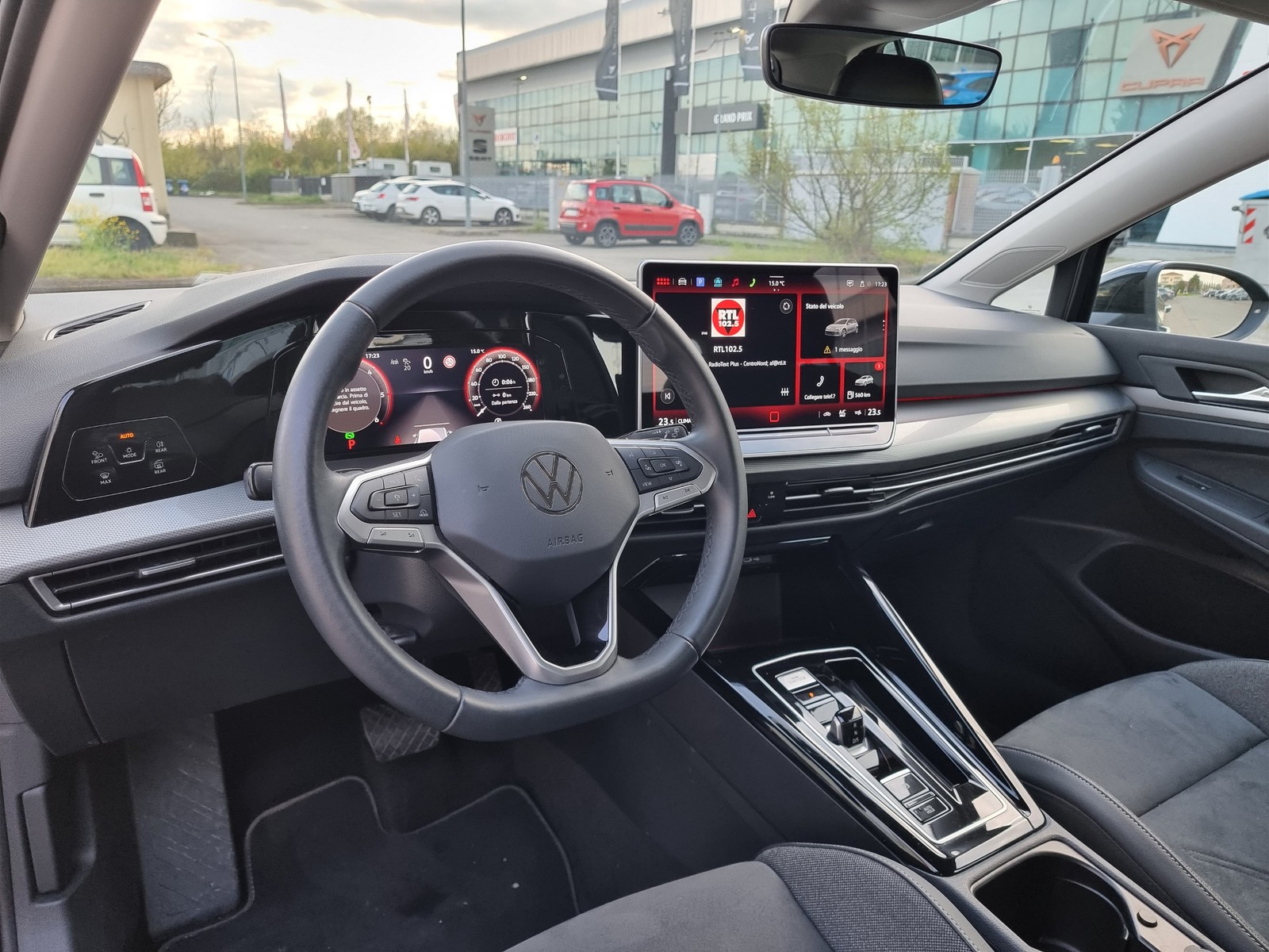 6 - Volkswagen Golf 2.0 tdi scr 150cv style dsg