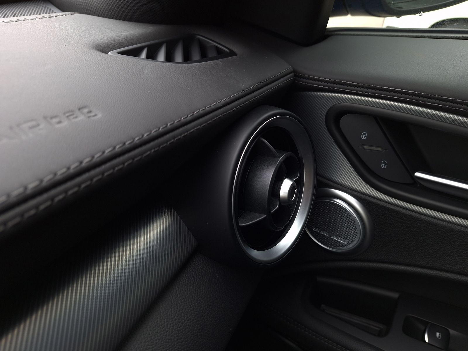 21 - Alfa Romeo Stelvio 2.2 turbo 210cv veloce q4 at8