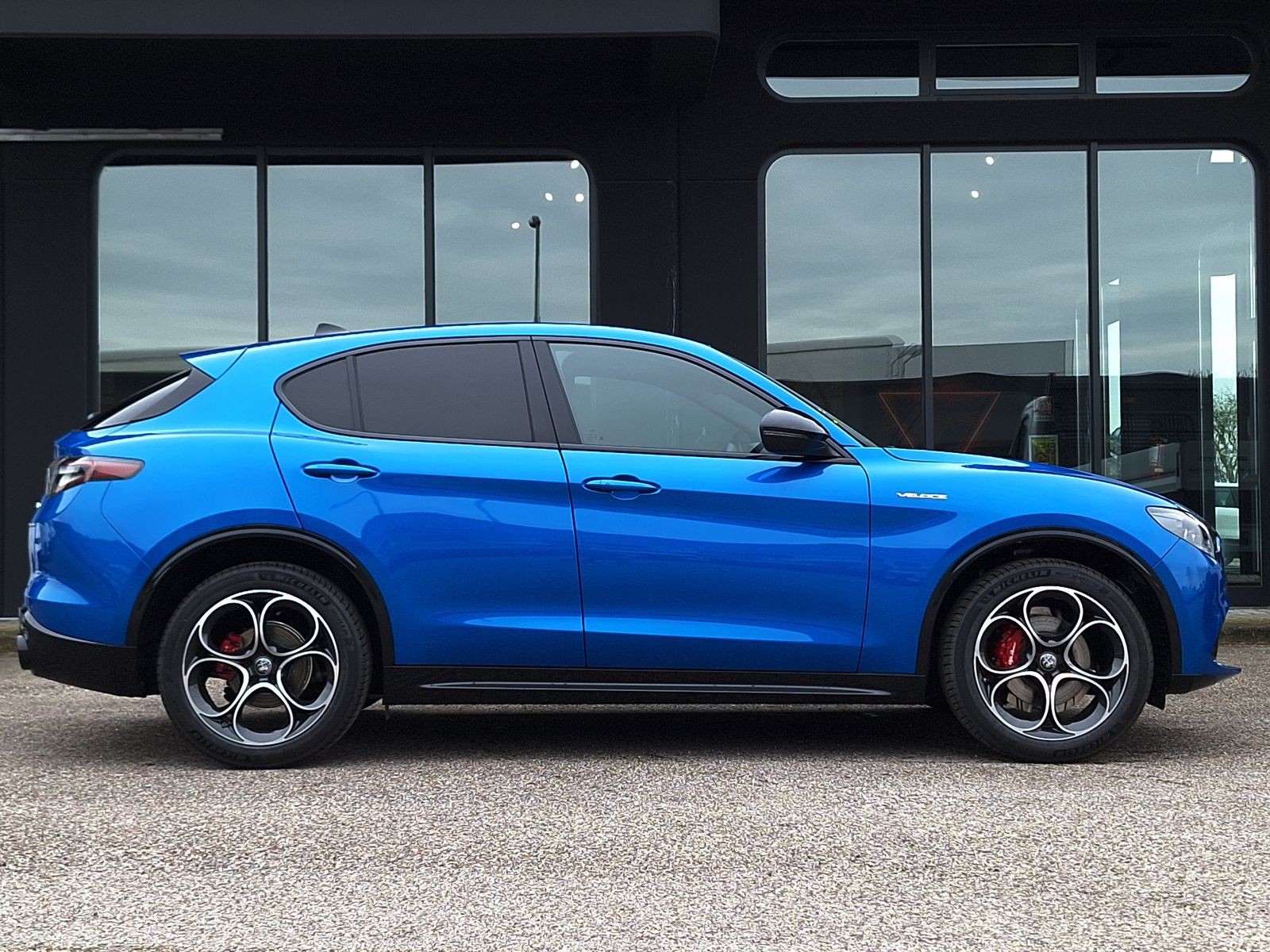 4 - Alfa Romeo Stelvio 2.2 turbo 210cv veloce q4 at8