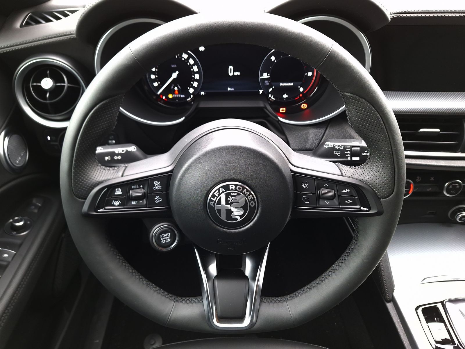 9 - Alfa Romeo Stelvio 2.2 turbo 210cv veloce q4 at8