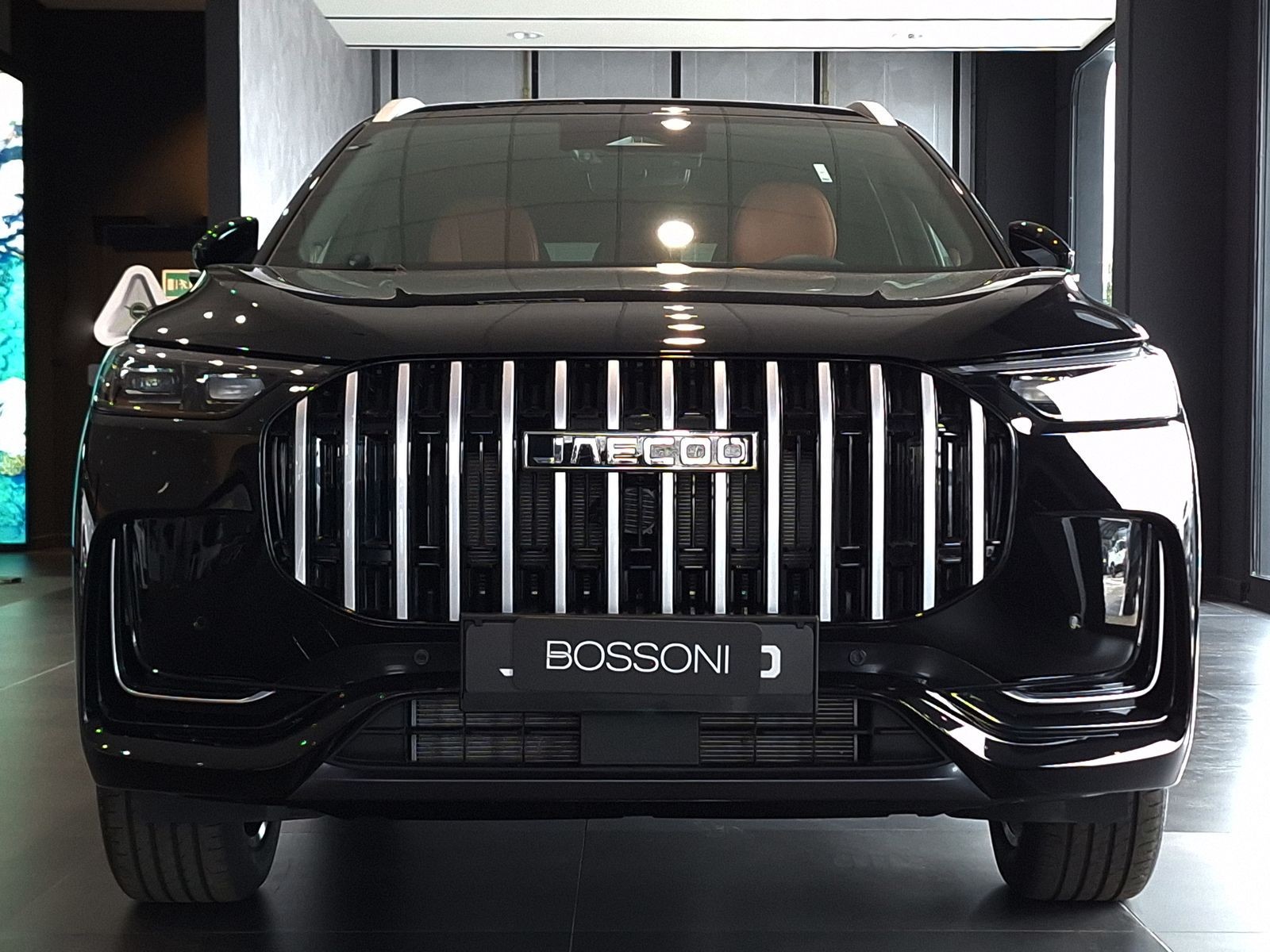 2 - Jaecoo 8 JAECOO SHS-P PHEV 1.5TGDI - Trazione AWD DHT3 Exclusive AWD - Interni Cuoio