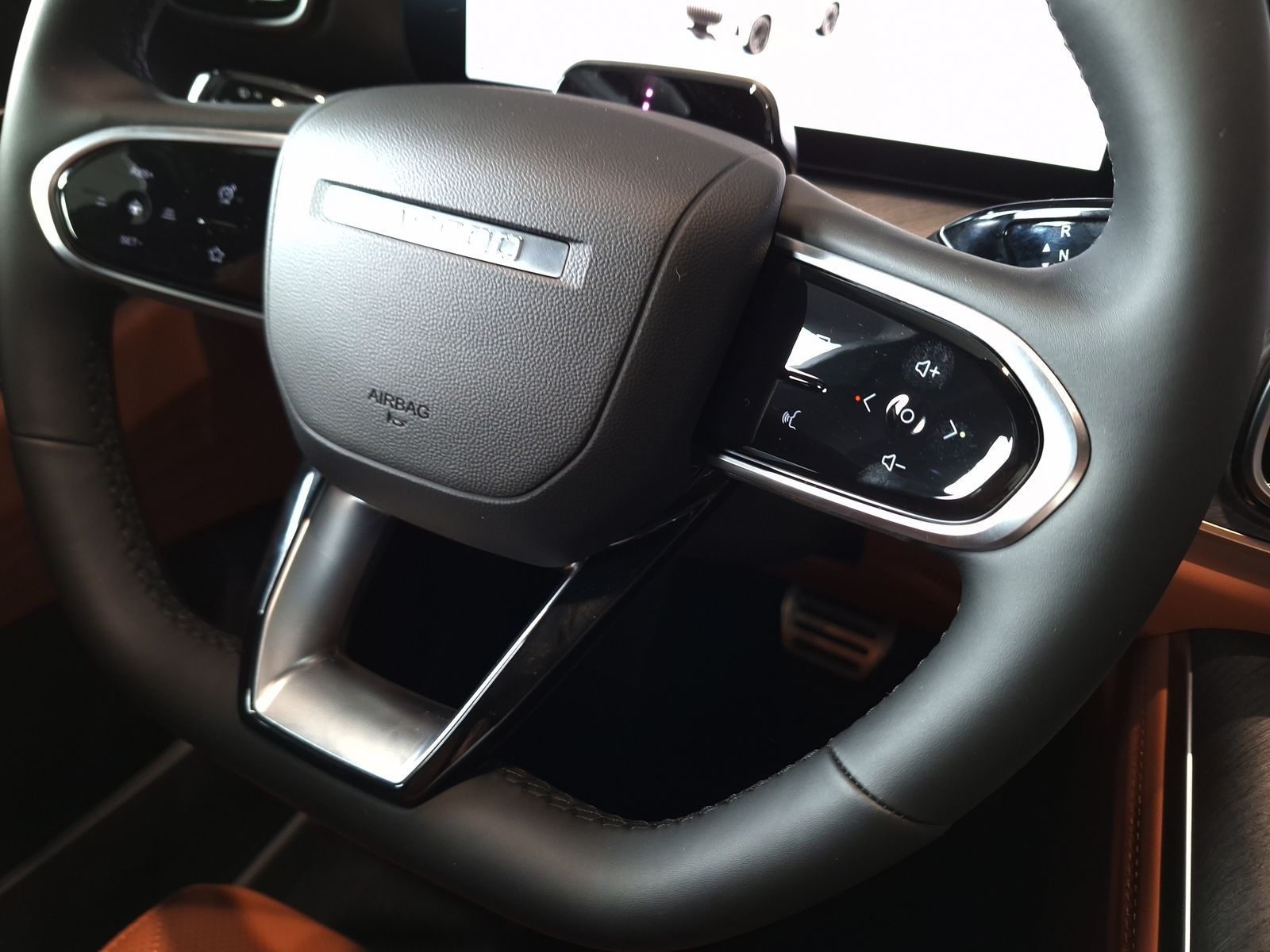 21 - Jaecoo 8 JAECOO SHS-P PHEV 1.5TGDI - Trazione AWD DHT3 Exclusive AWD - Interni Cuoio