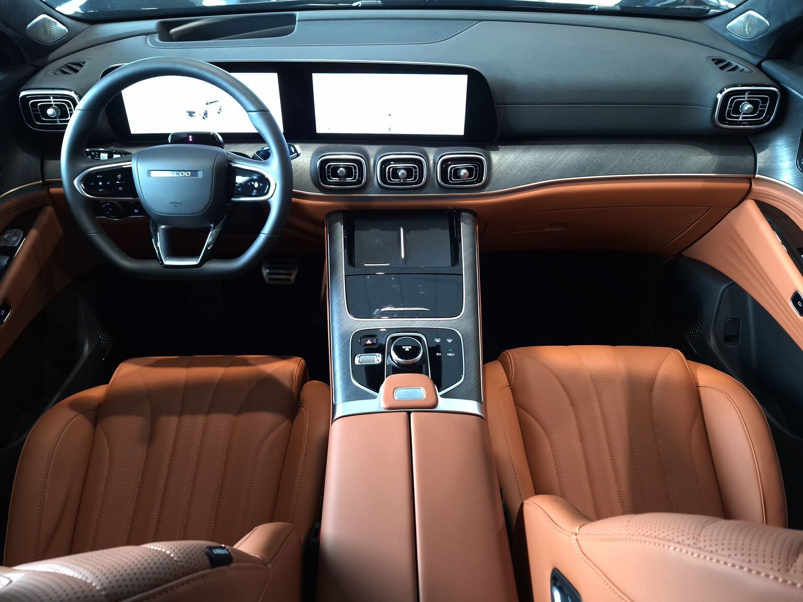 9 - Jaecoo 8 JAECOO SHS-P PHEV 1.5TGDI - Trazione AWD DHT3 Exclusive AWD - Interni Cuoio