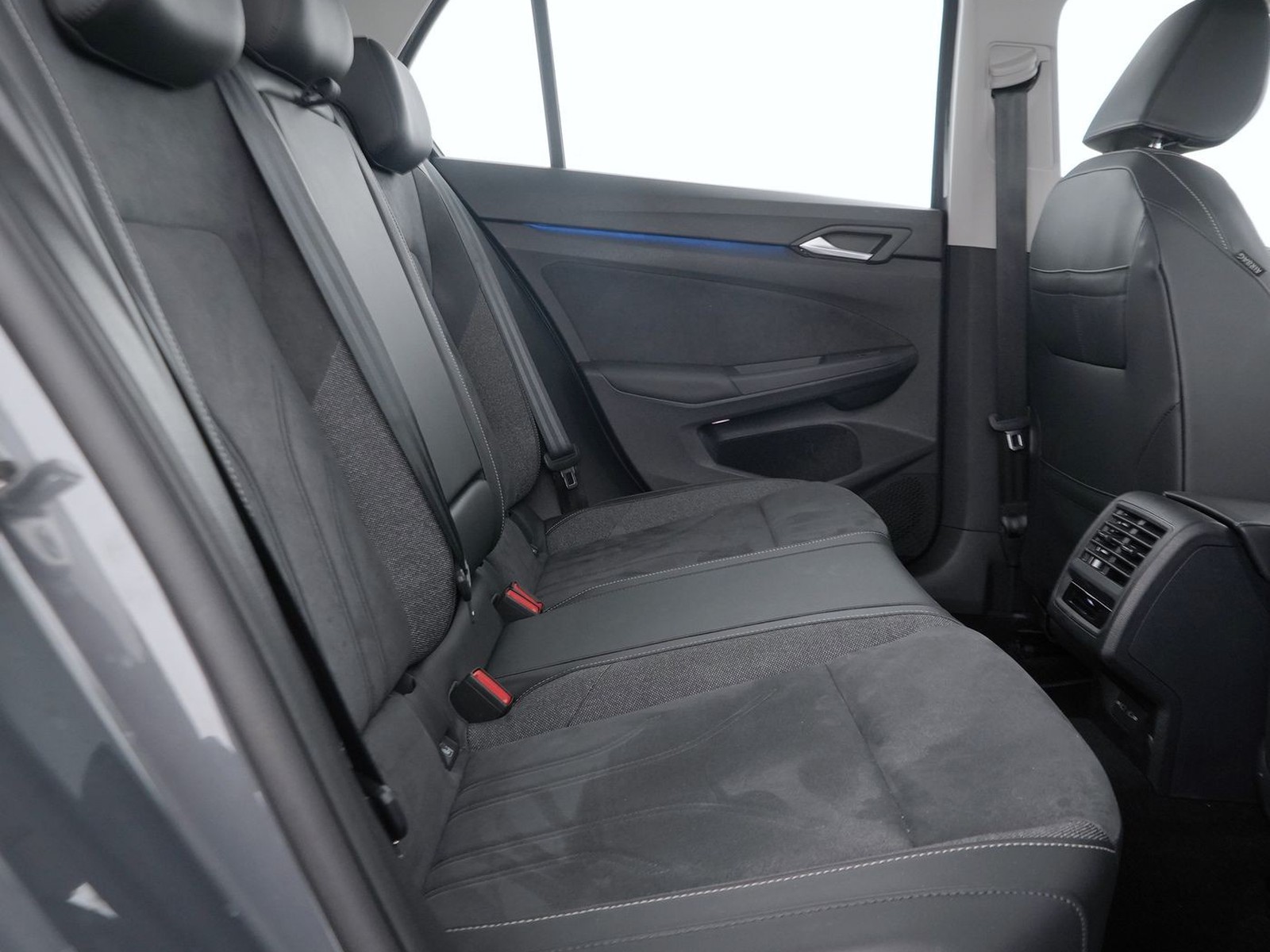 9 - Volkswagen Golf 2.0 tdi scr 150cv style dsg